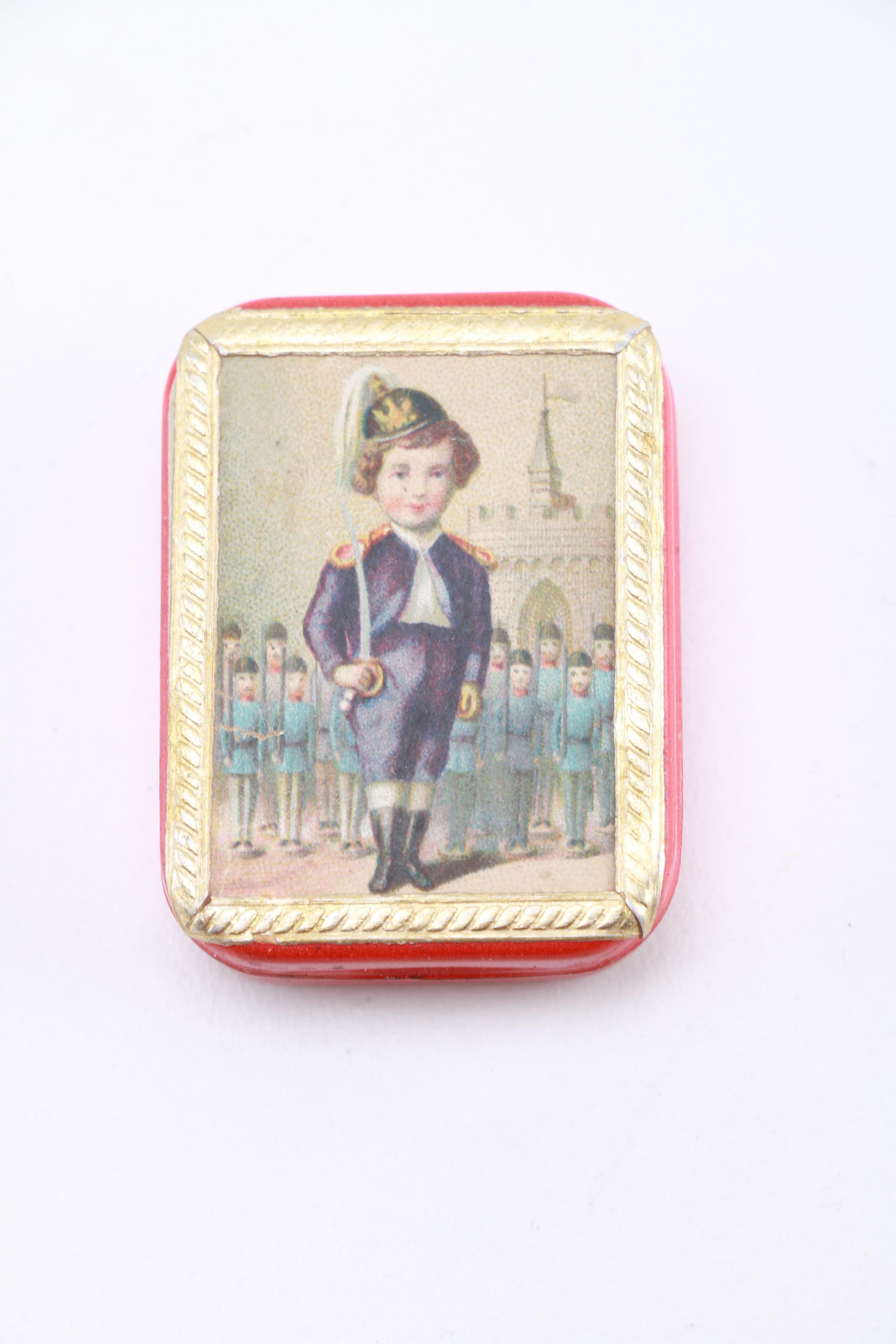 Vintage Tins Plus Bus