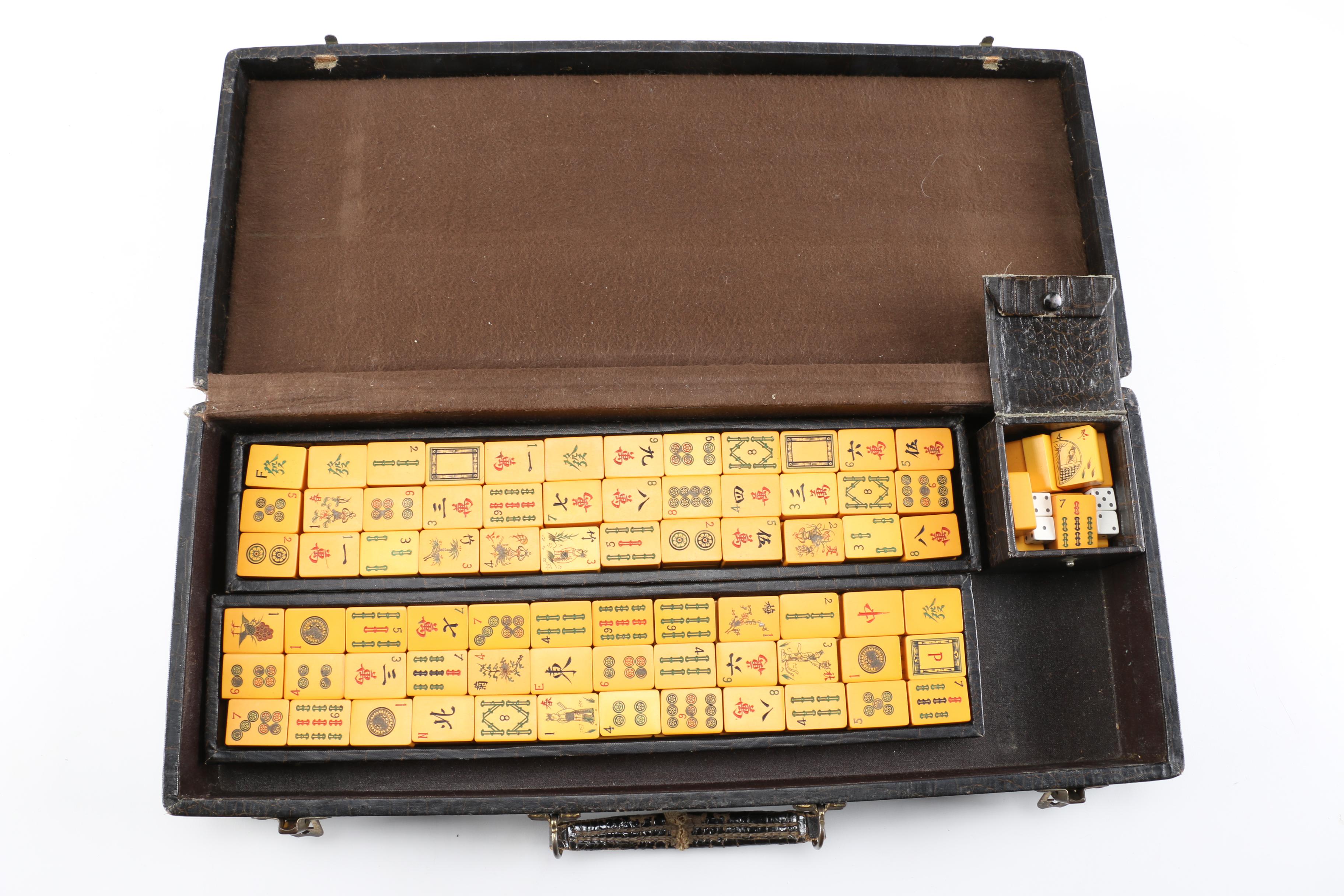 1950s E. S. Lowe Bakelite Mahjong Set in Original Case