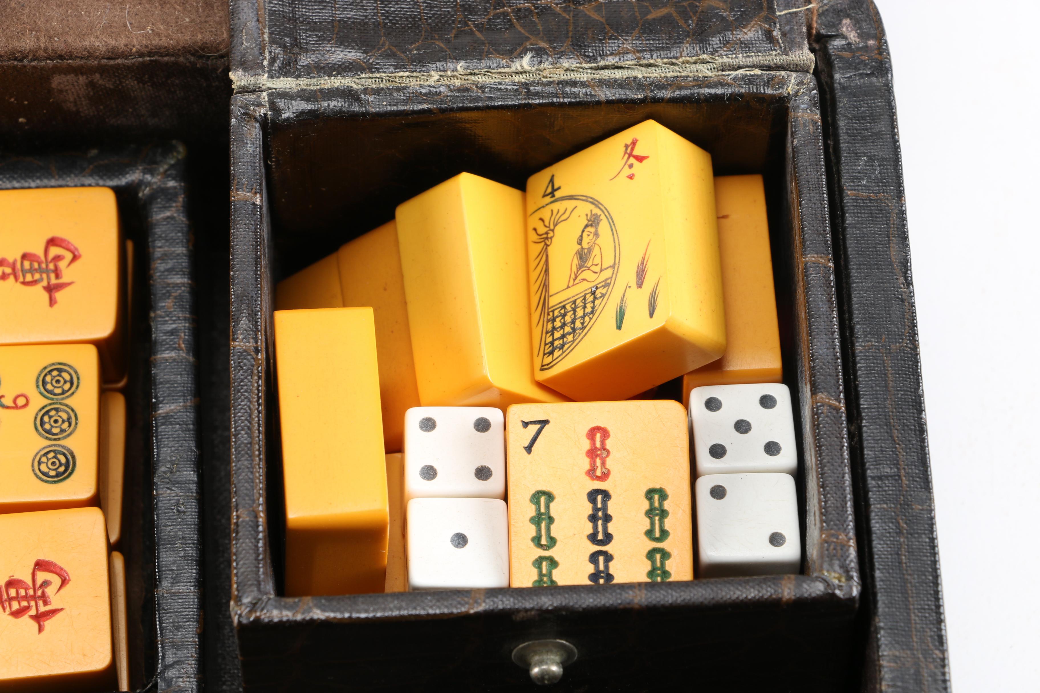 1950s E. S. Lowe Bakelite Mahjong Set in Original Case