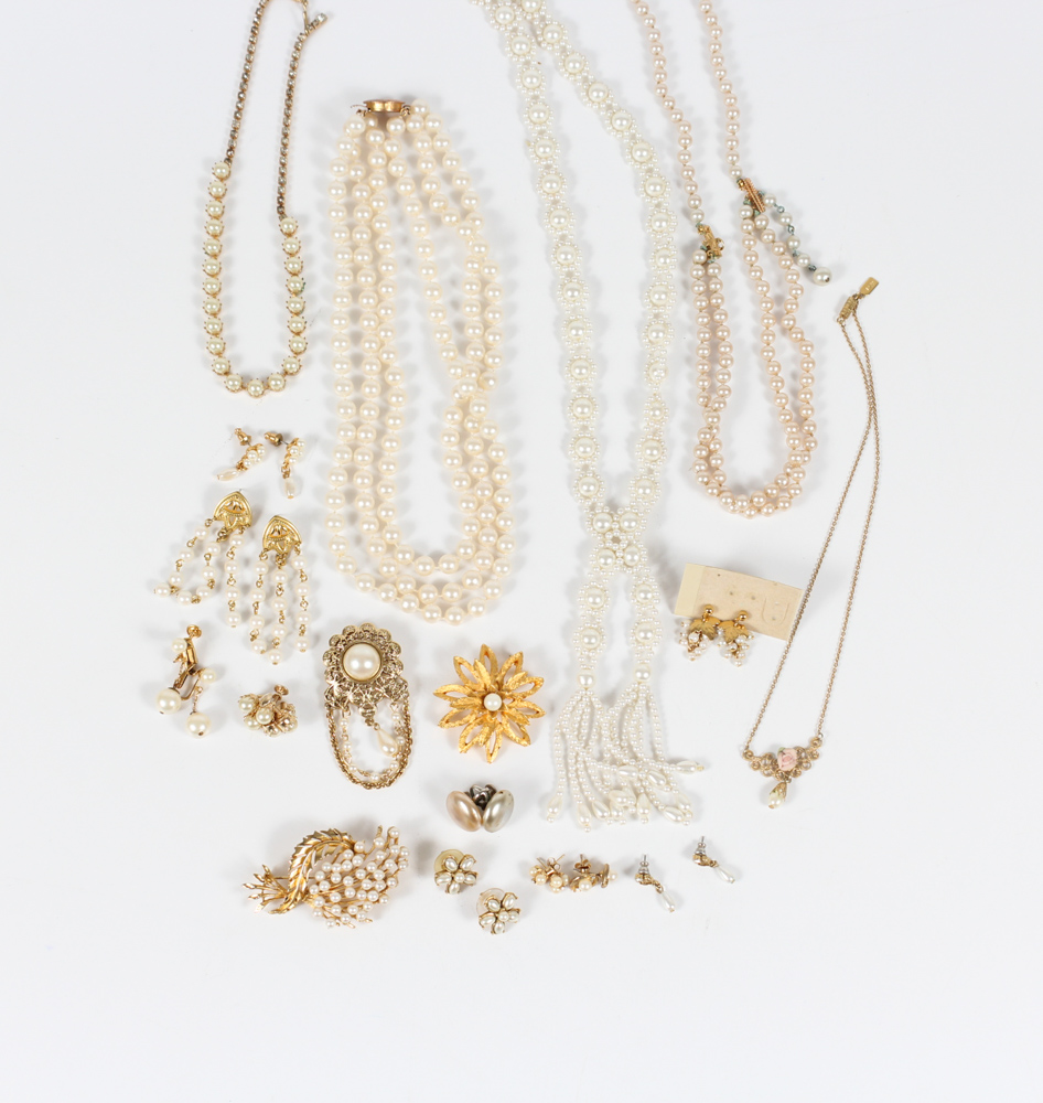 Imitation Pearl Costume Jewelry Collection