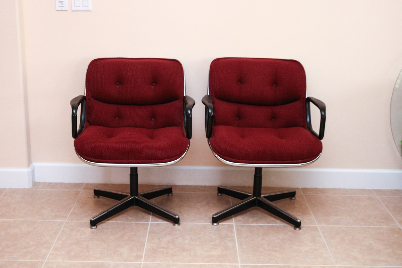 Pair of Vintage Office Chairs by Charles Pollock for Knoll
