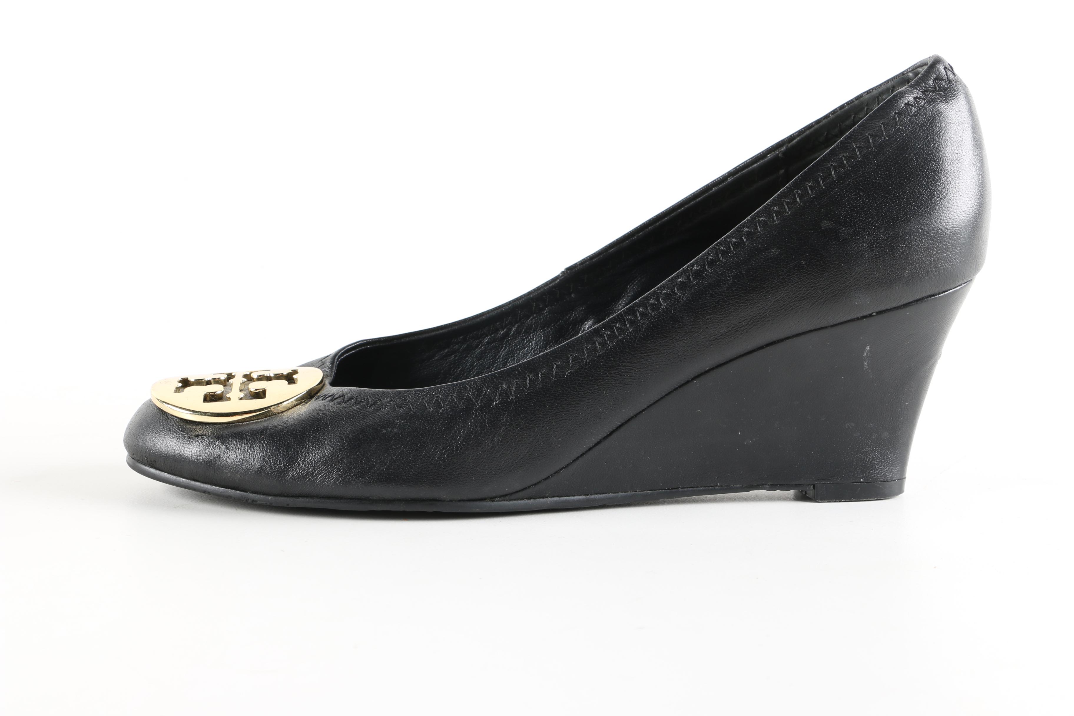 Women's Designer Shoes Featuring MICHAEL Michael Kors