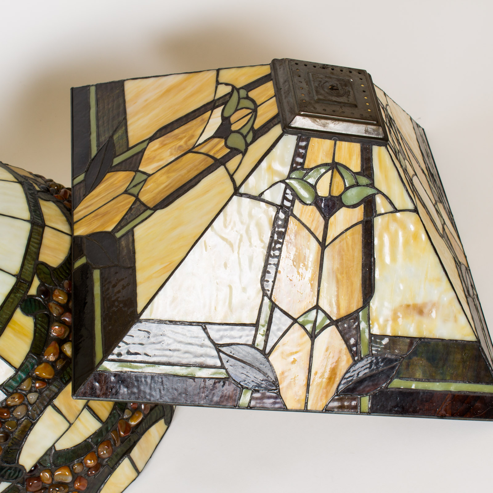 Tiffany Style Pendant Light Shades