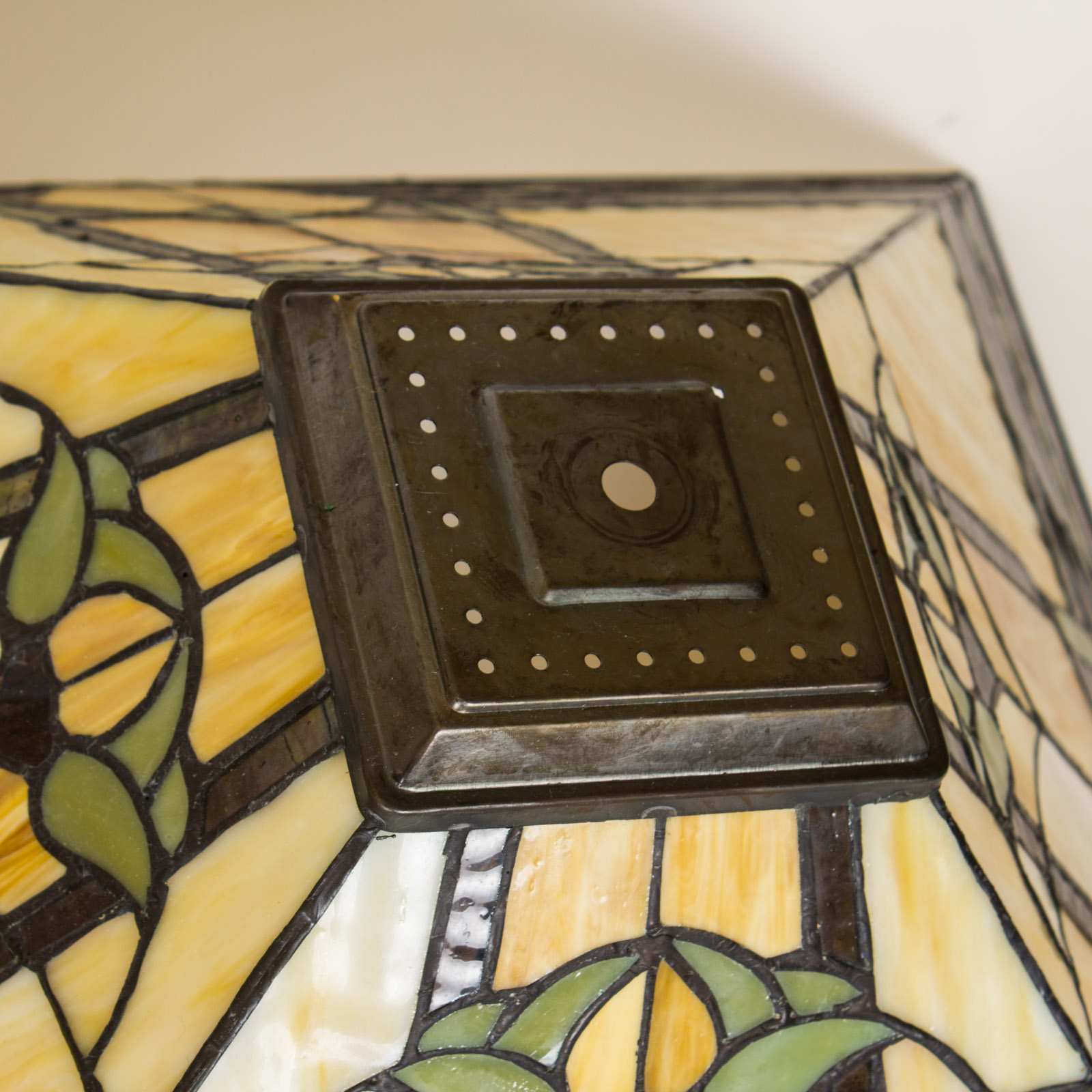 Tiffany Style Pendant Light Shades