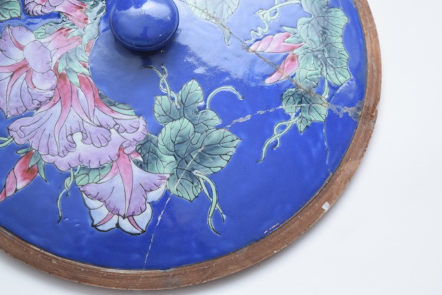 King's Porcelain Planter with Lid