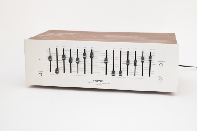Rotel RE-700 Stereo Graphic Equalizer