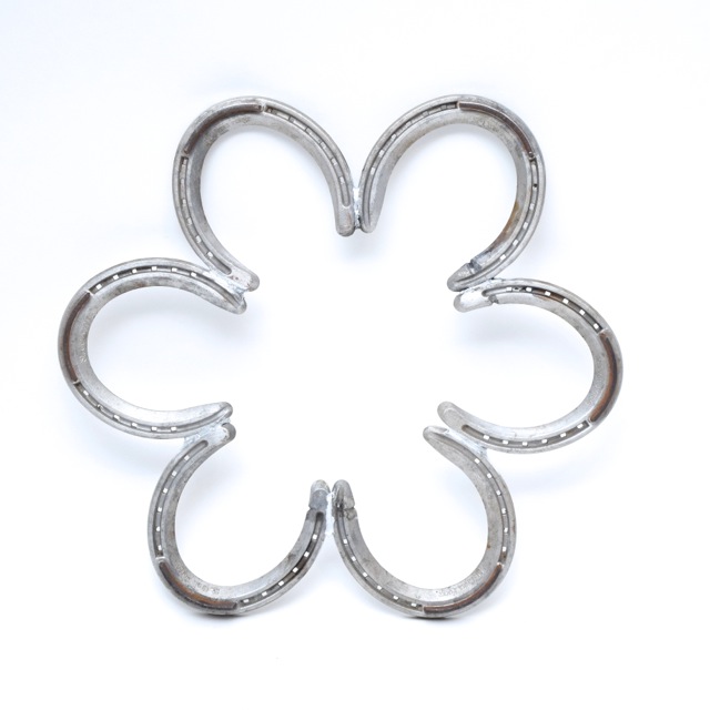 Aluminum Horseshoe Wreath