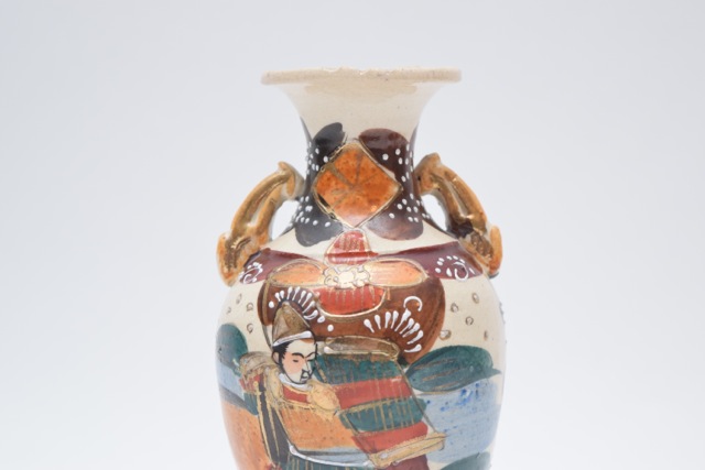 Japanese Porcelain Satsuma Moriage Urn