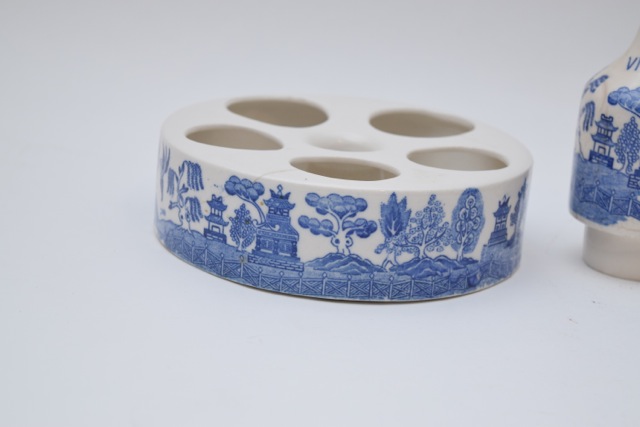 Vintage Blue Willow Porcelain Cruet Set