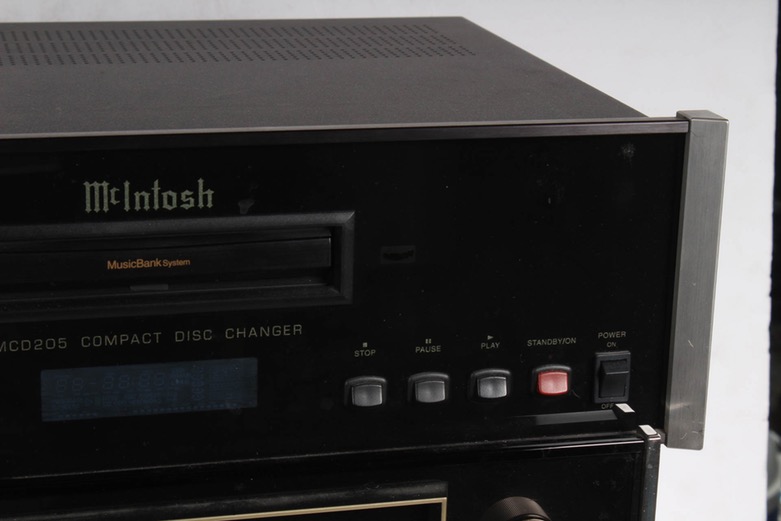McIntosh MCD205 Compact Disc Changer