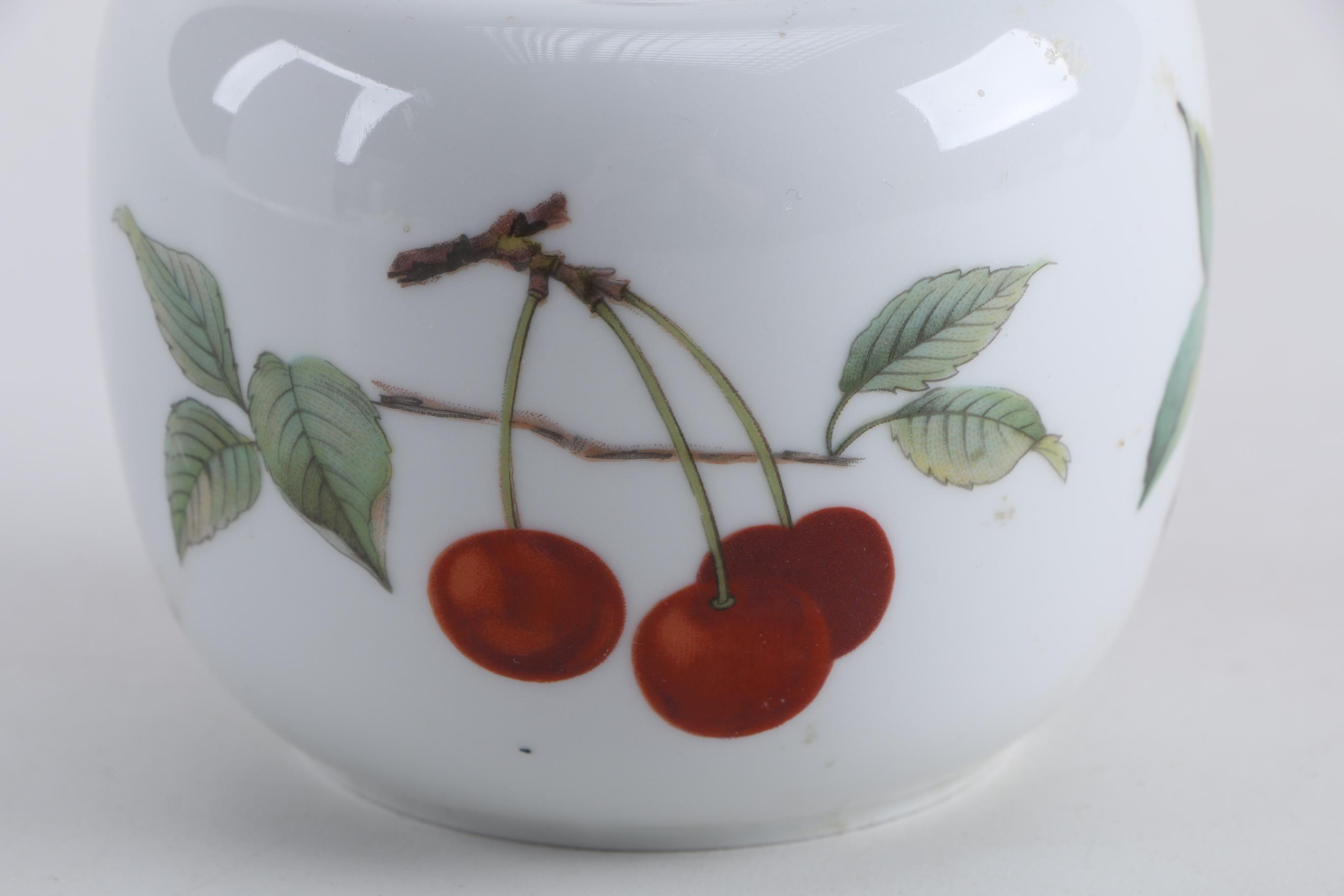 Royal Worchester "Evesham" Porcelain Tableware