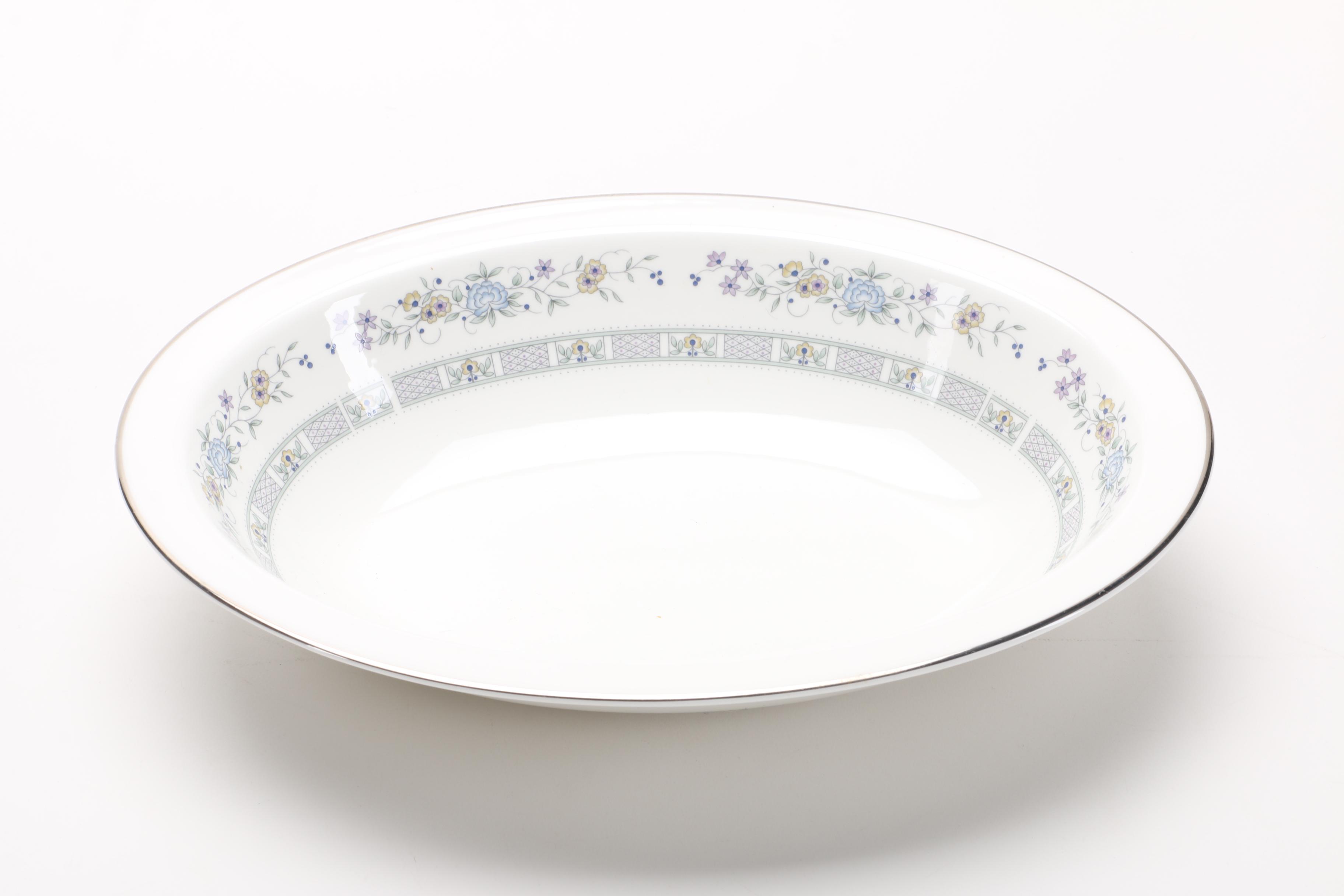 1980s Royal Doulton "Tara" Bone China Vegetable Bowl