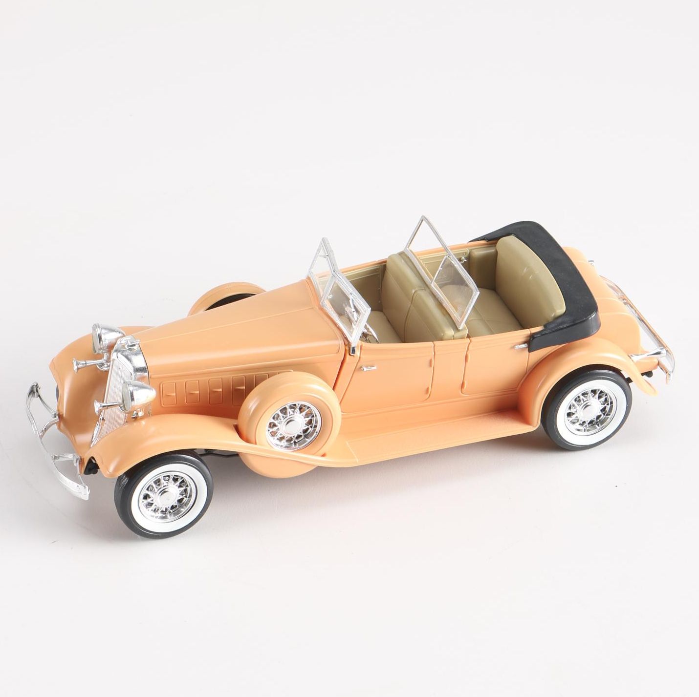 Testors 1933 Chrysler Imperial Phaeton