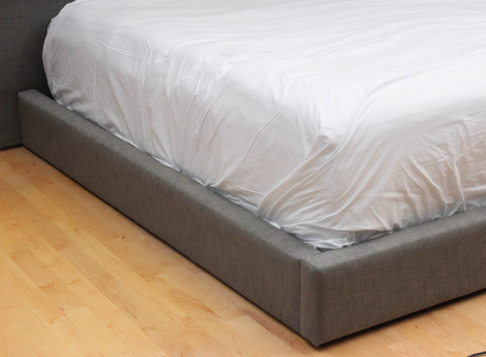 Restoration Hardware King Size Cloud Platform Bed