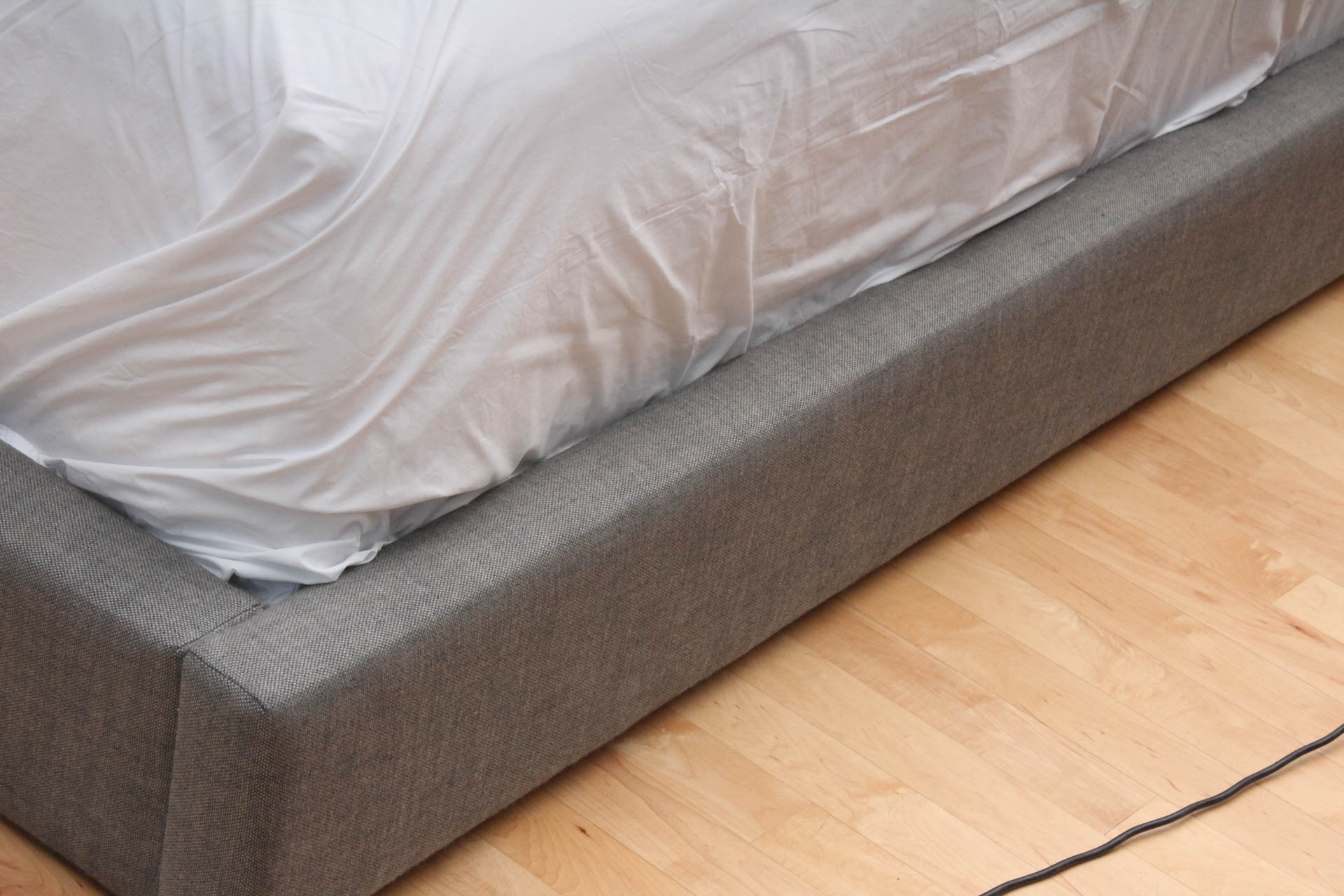 Restoration Hardware King Size Cloud Platform Bed