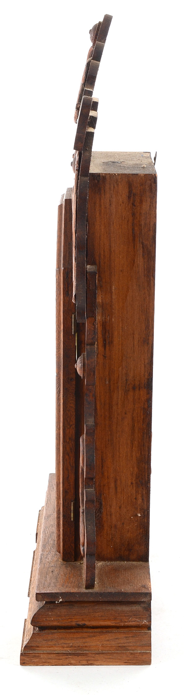 Vintage New Haven Carved Oak Mantel Clock