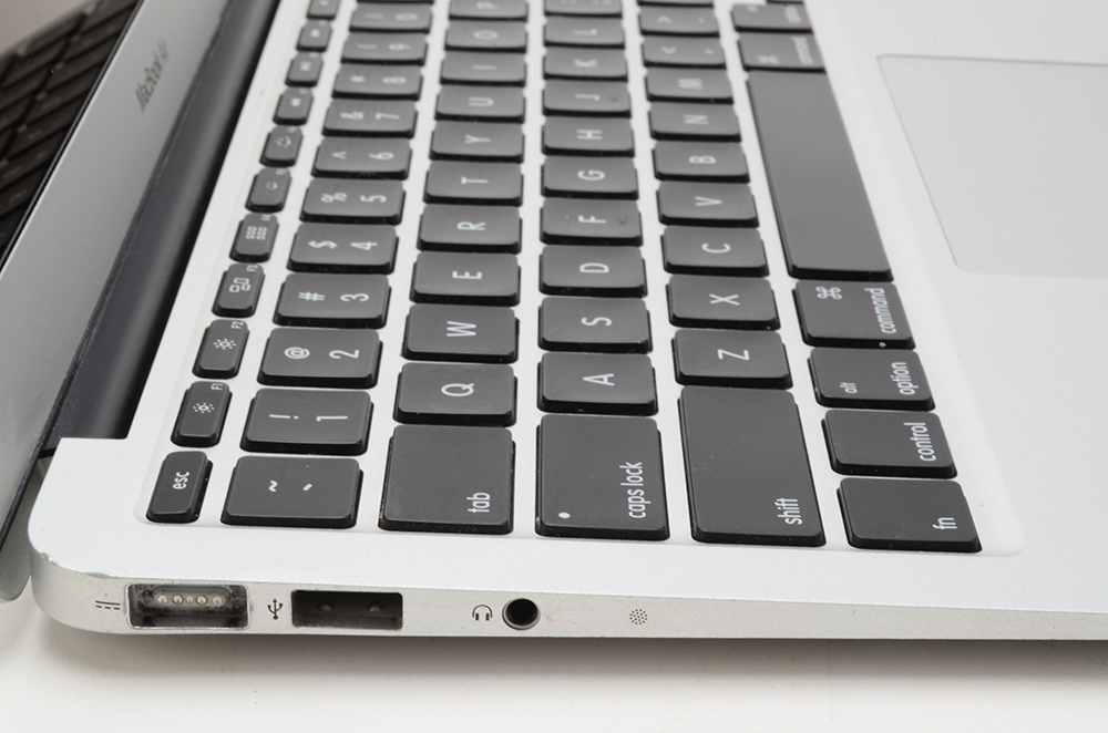 11" MacBook Air Laptop