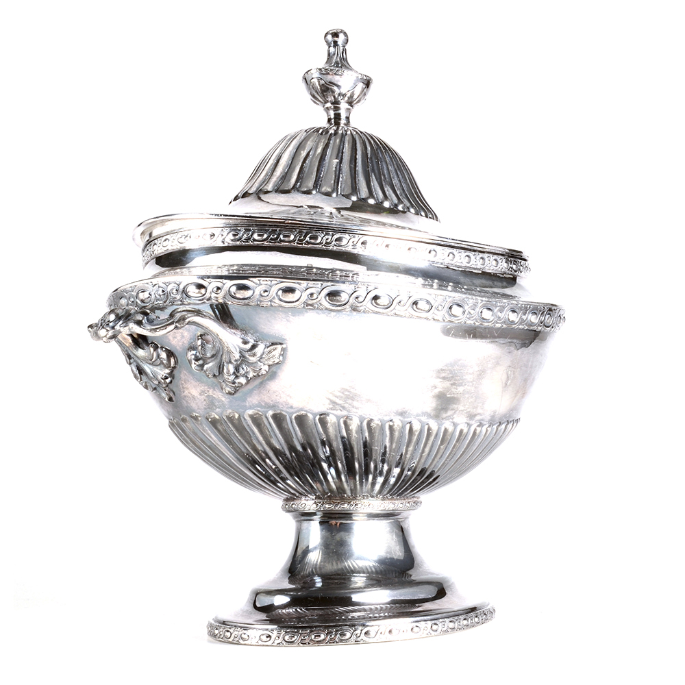 Vintage Silver Plated Reed & Barton Oval Tureen