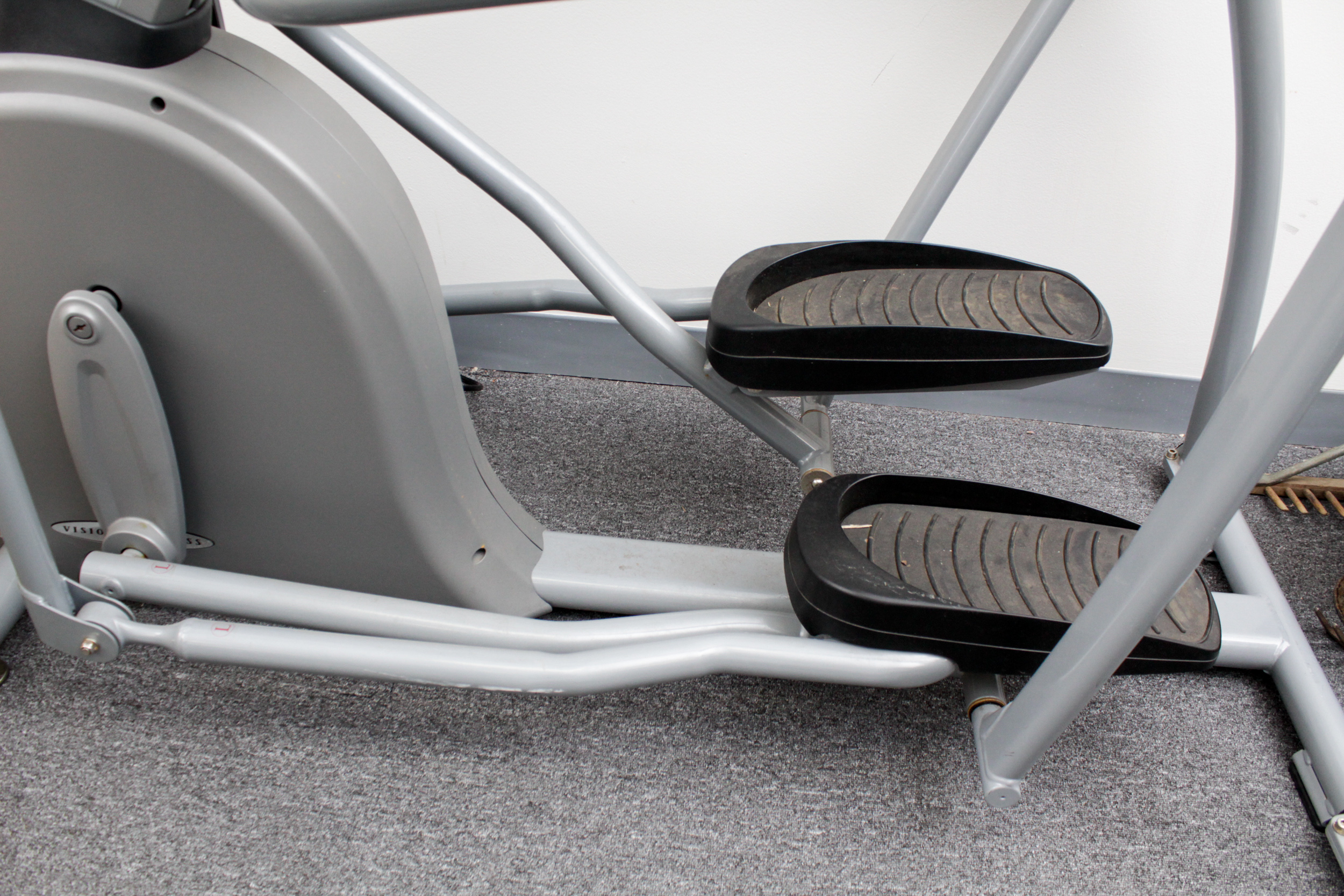 Vision Fitness S7100 Elliptical Trainer