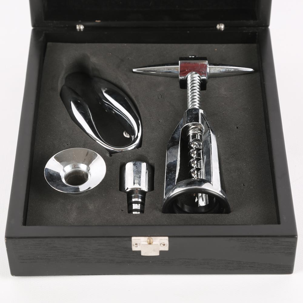 "The Tonight Show with Jay Leno" Wine Set