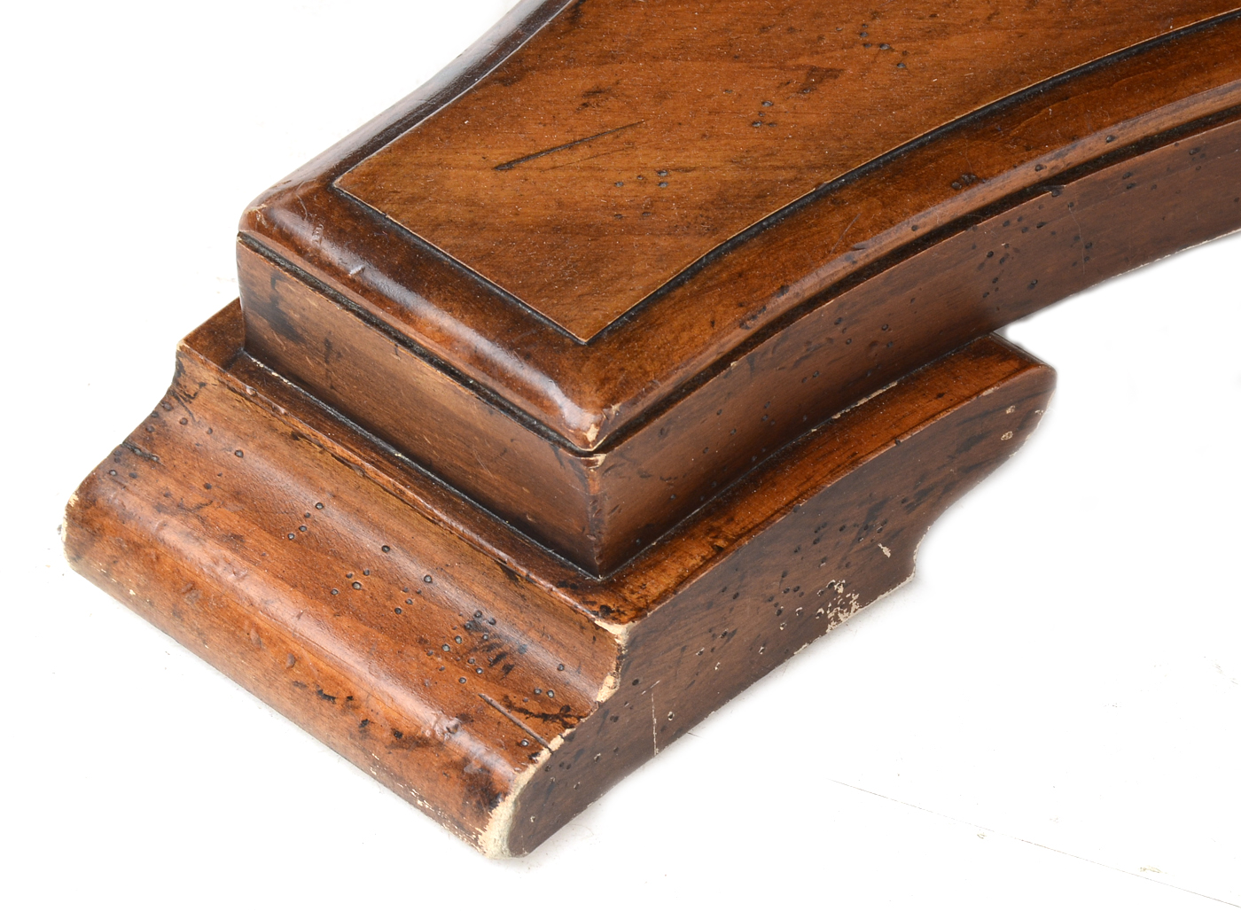 Henredon French Provincial Style Dining Table and Six Chairs