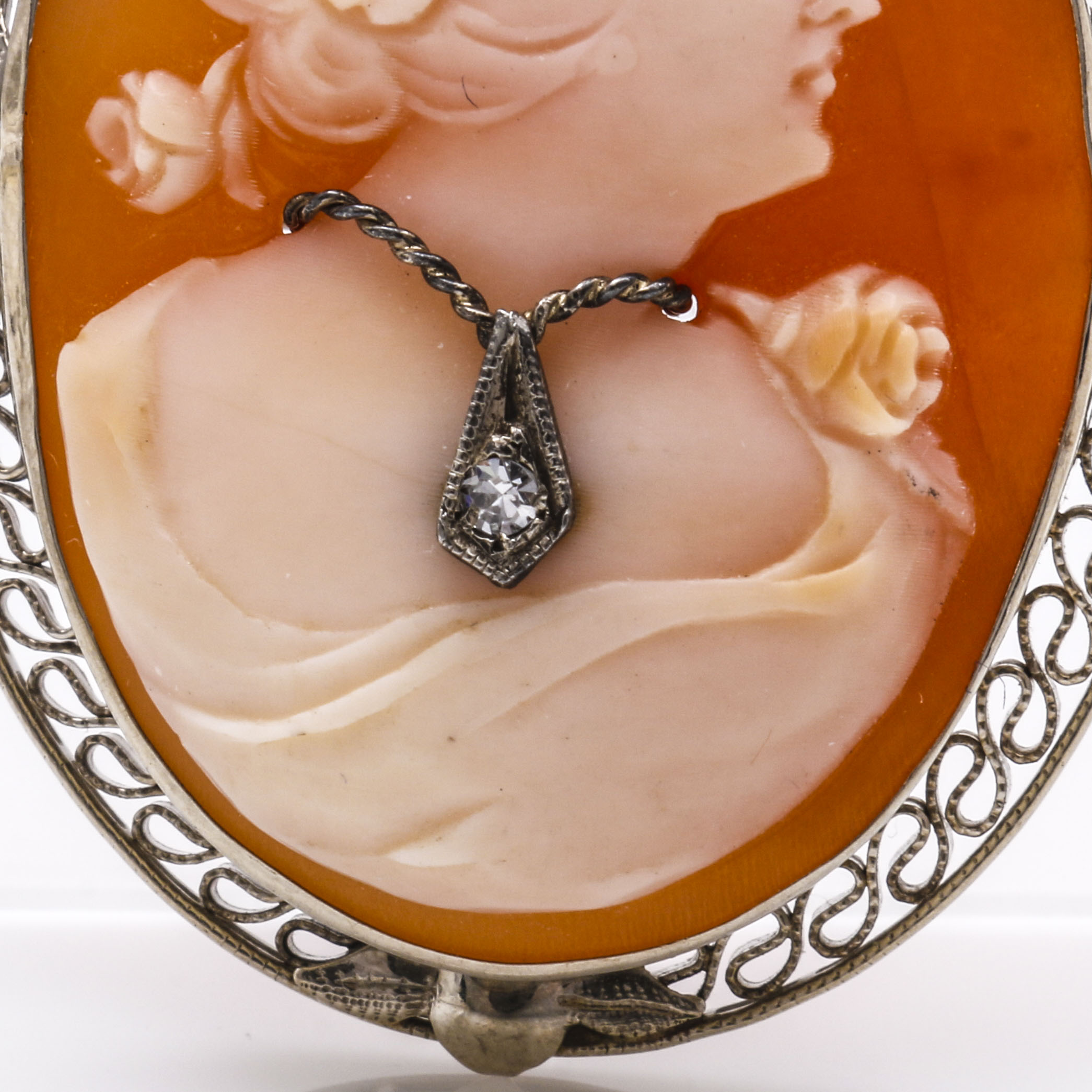 14K Yellow Gold Diamond En Habillé Cameo Brooch