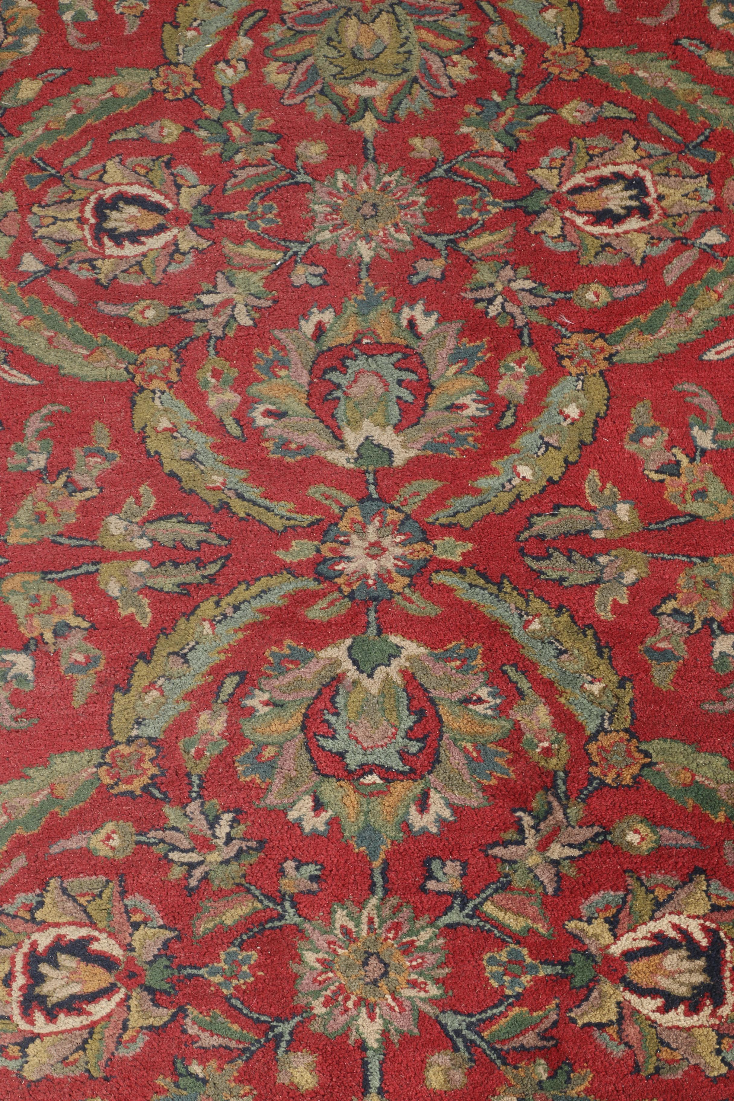 Machine Made Persian Style Area Rug