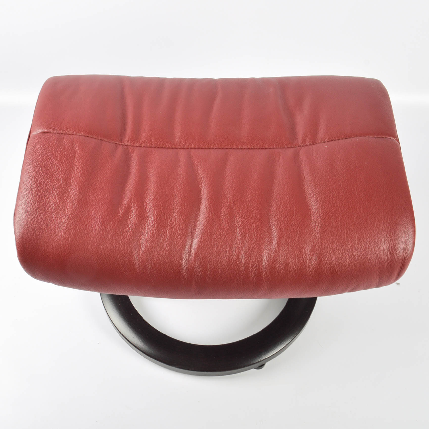 Ekhornes Stressless Leather Lounger With Ottoman, Accessory Table