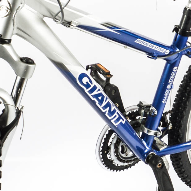 Giant 'Boulder SE' Mountain Bike