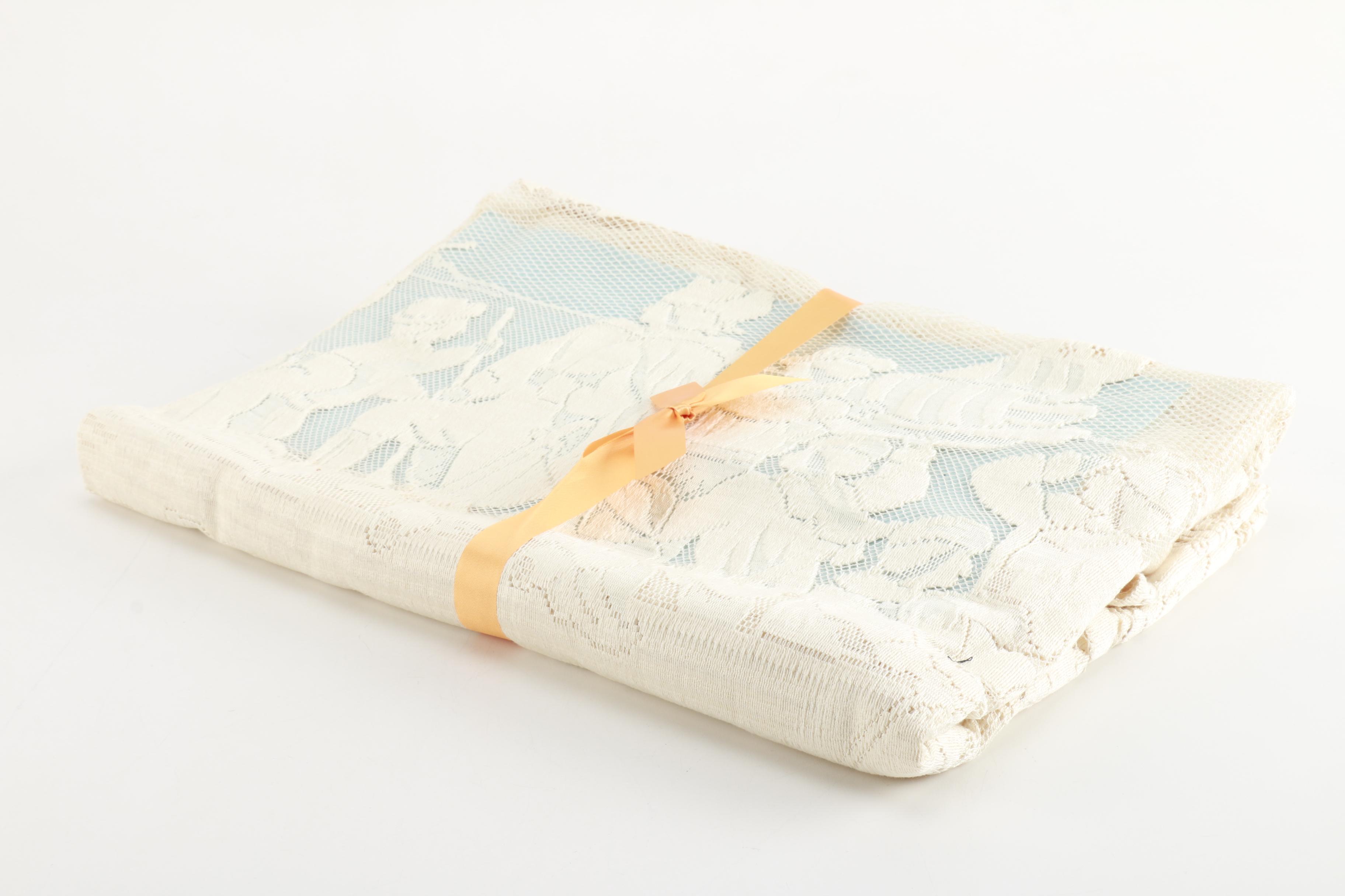 Quaker Lace Bicentennial Tablecloth