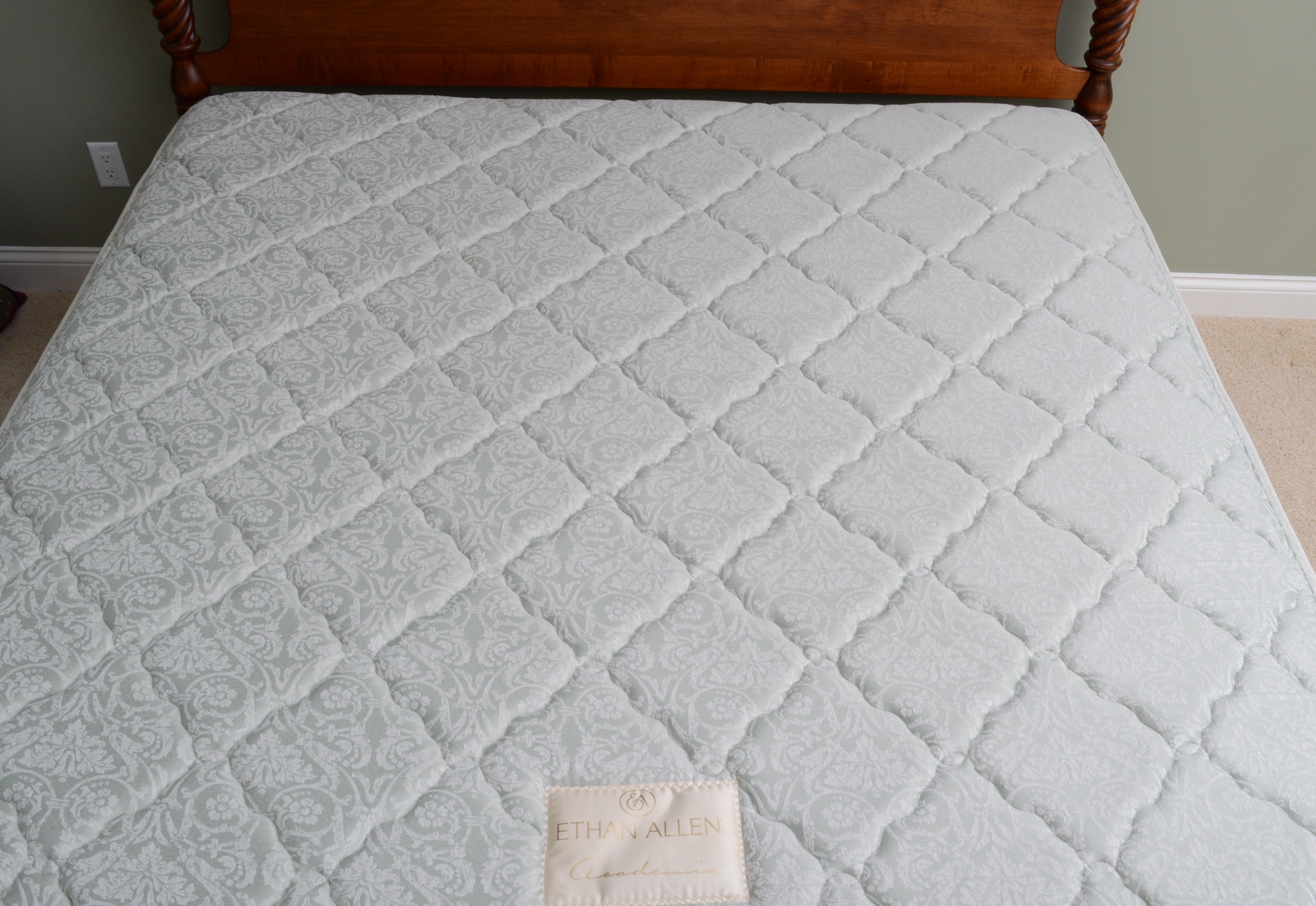 Ethan Allen "Country Crossings" Four Poster Bed