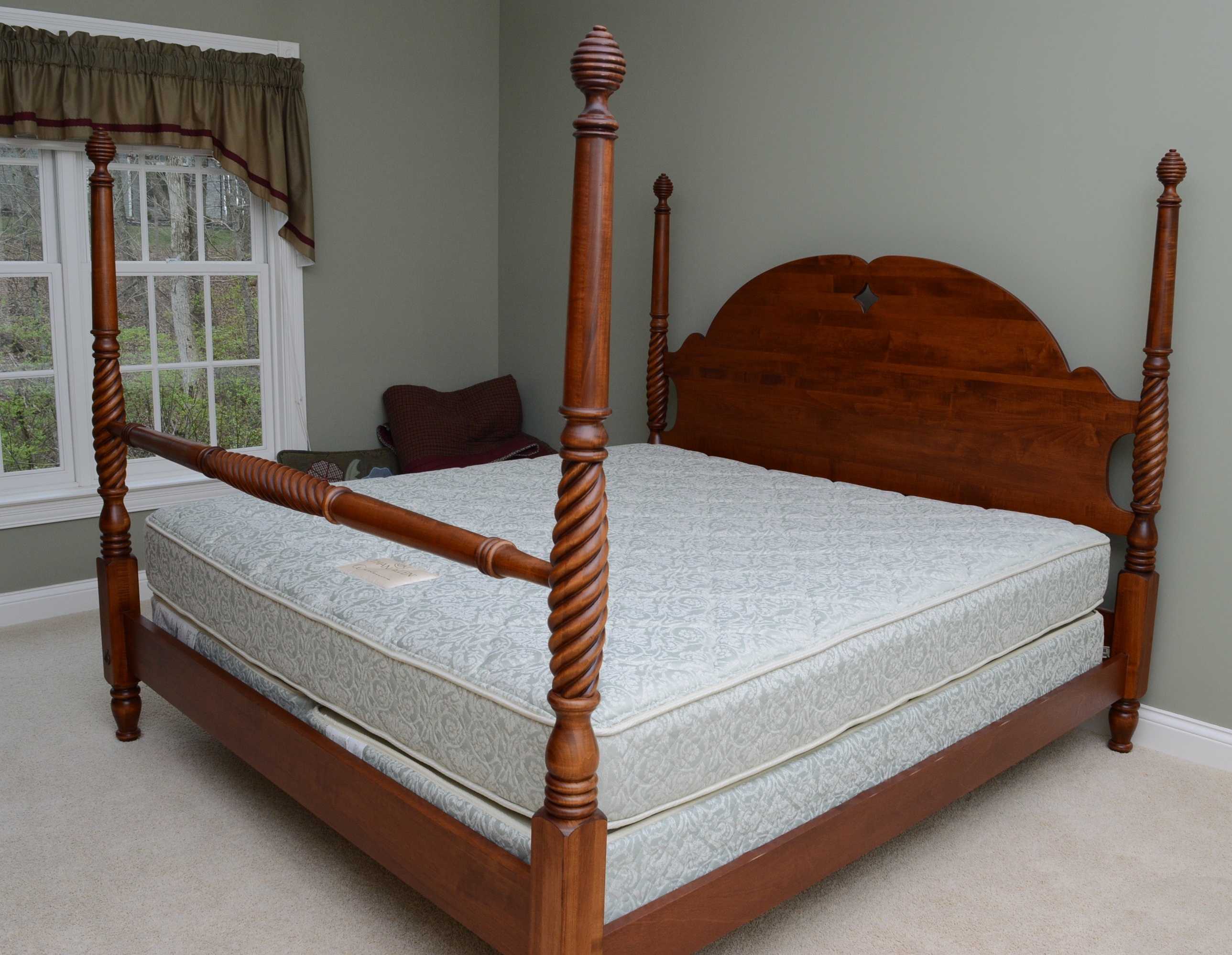 Ethan Allen "Country Crossings" Four Poster Bed