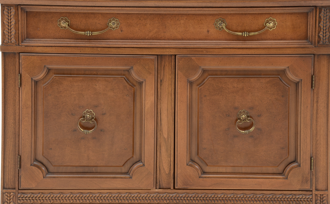 Mt. Airy Rolling Bar Unit