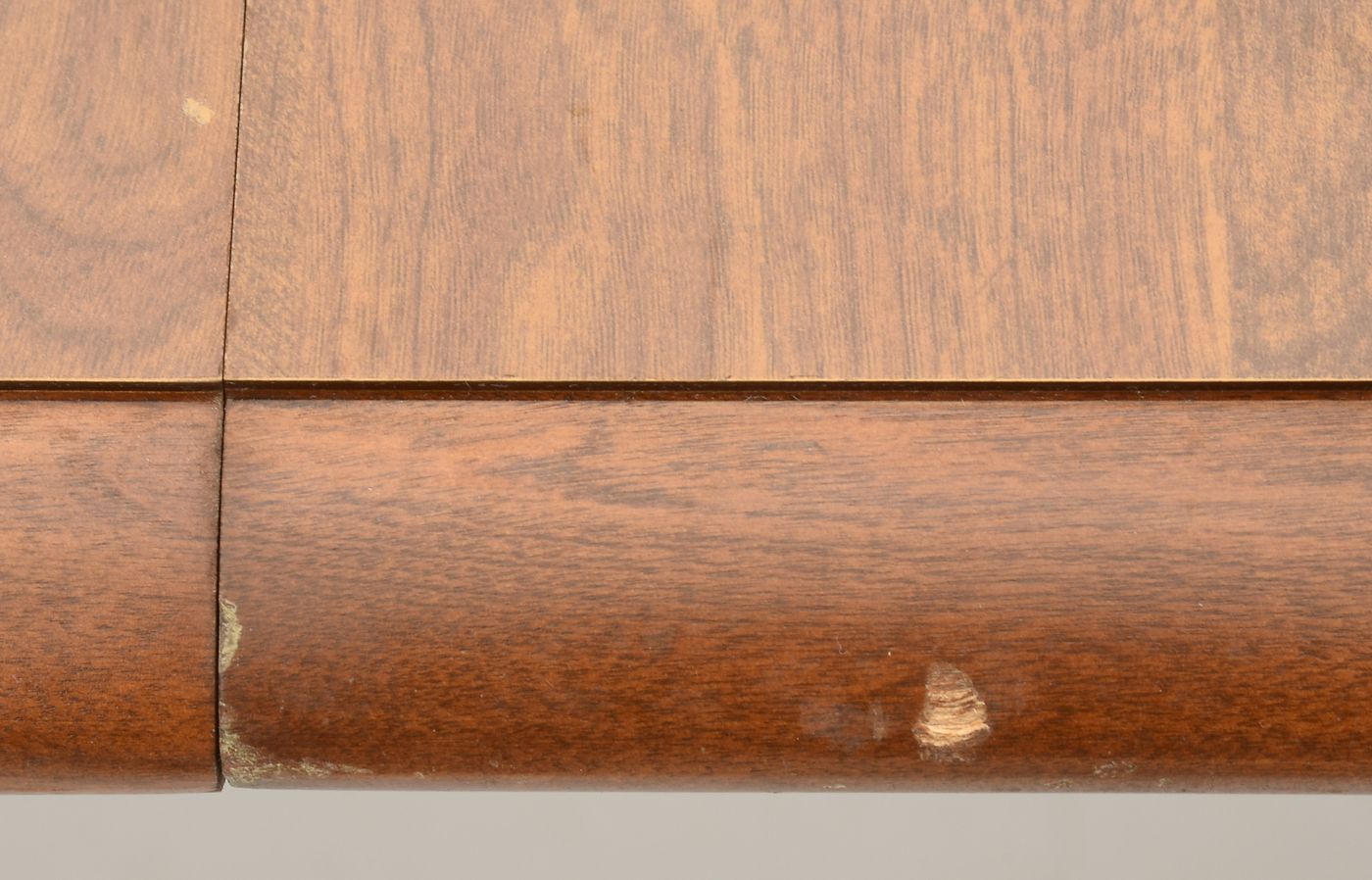 Ethan Allen Maple Dining Table and Six Chairs