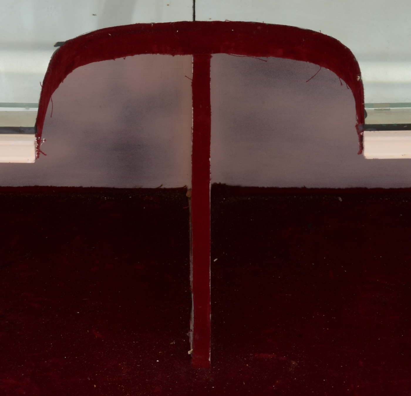 Liquor Cabinet with Mirrored Interior