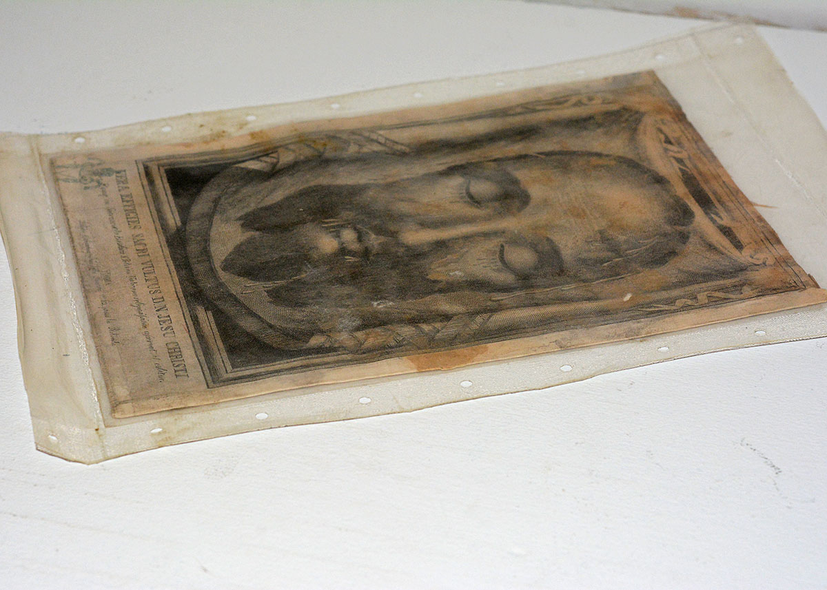 Antique Vatican Relic "Holy Face" Engraving on Cloth