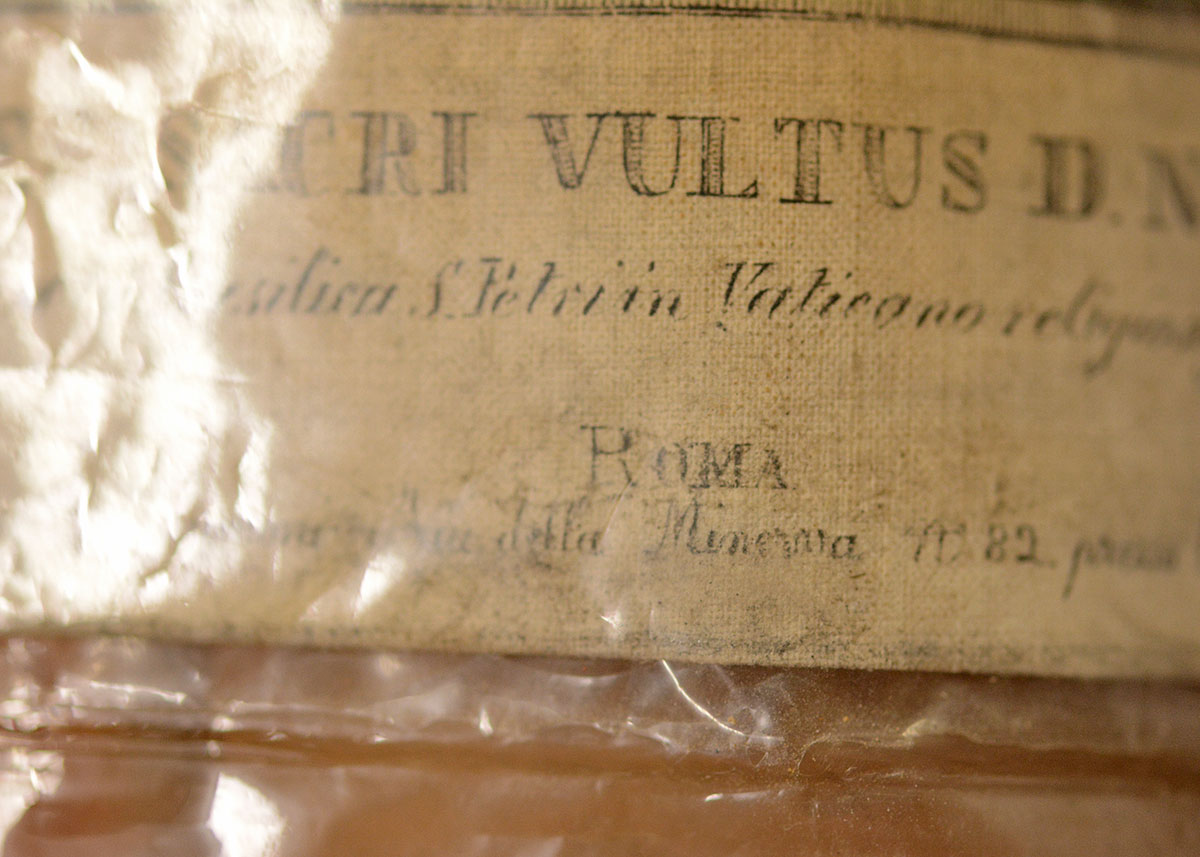 Antique Vatican Relic "Holy Face" Engraving on Cloth