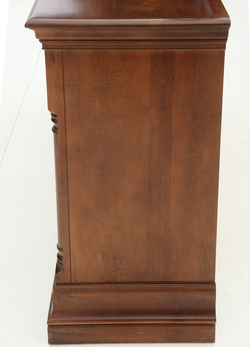 Sumter Chest of Drawers with Mirror