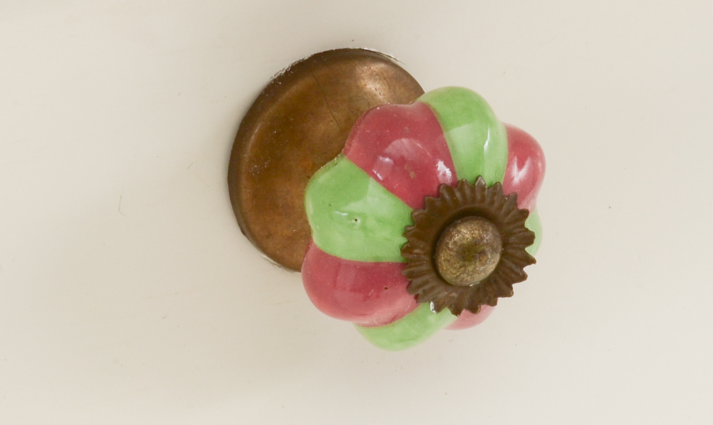 White Chest of Drawers With Mirror