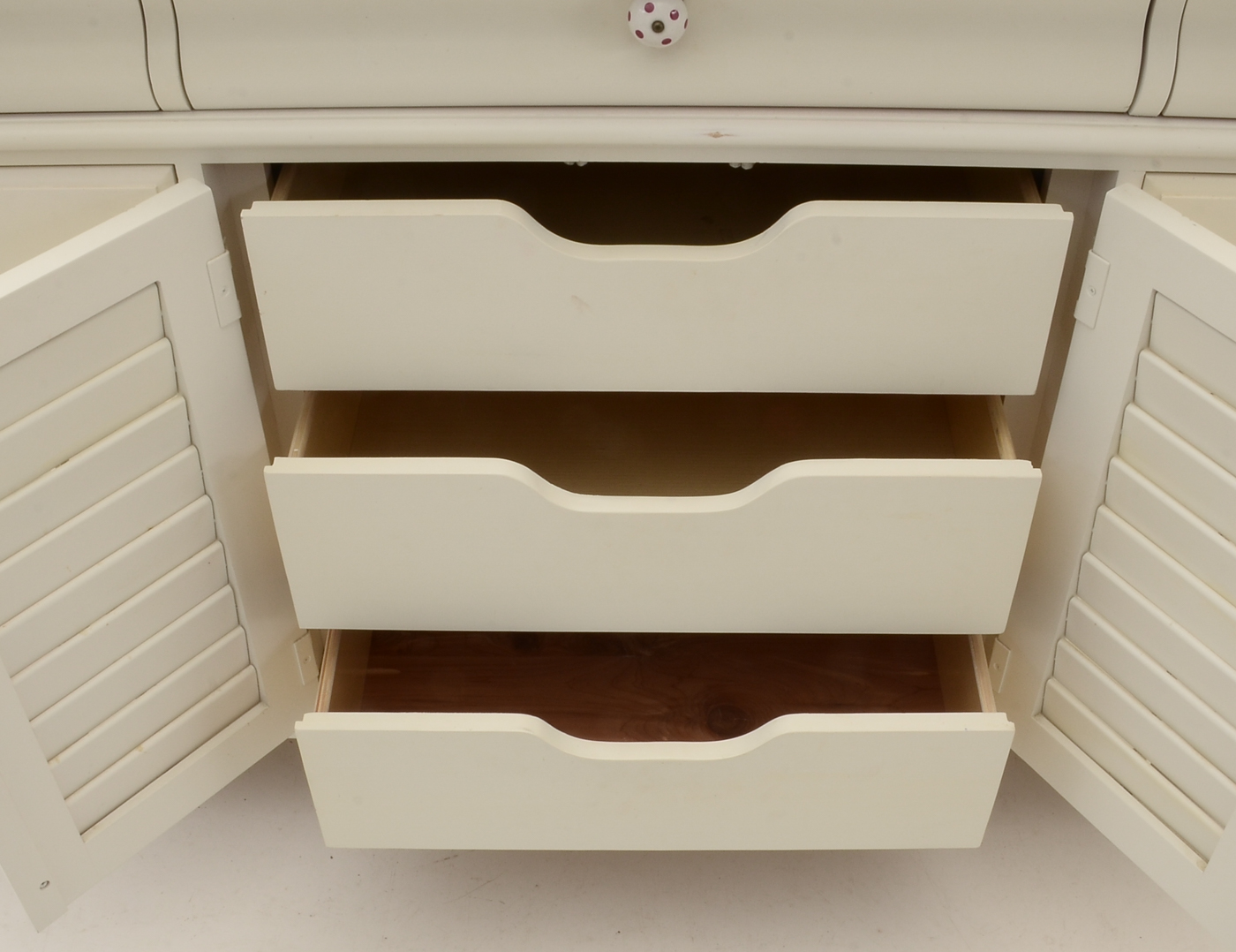 White Chest of Drawers With Mirror