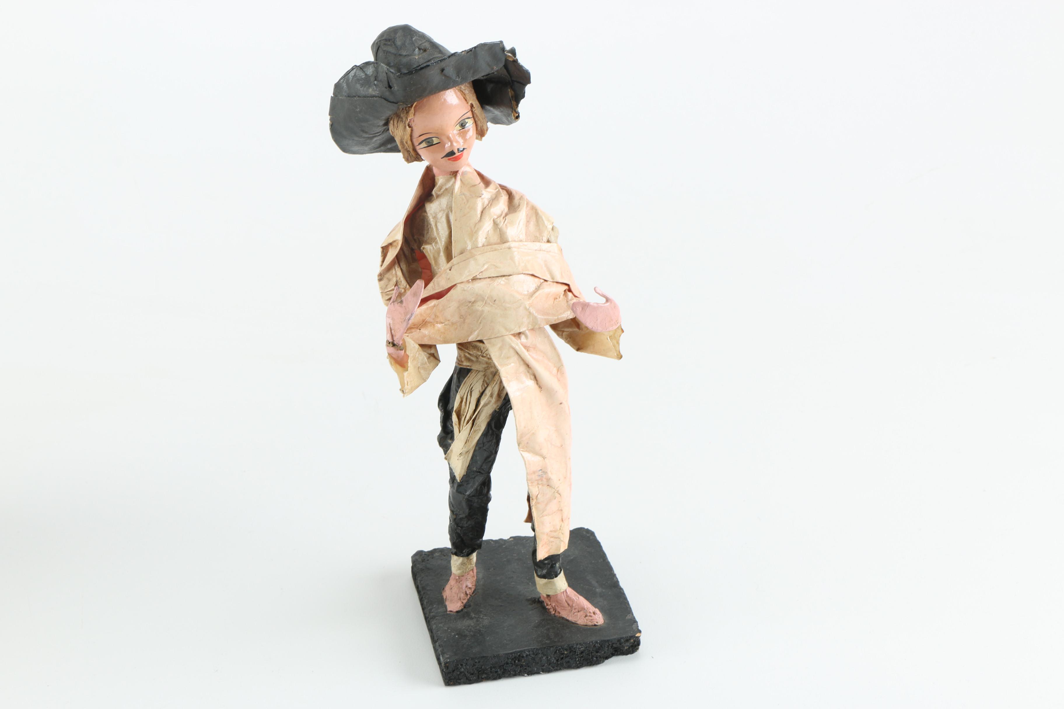 Vintage Folk Art Papier-Mâché Figurines