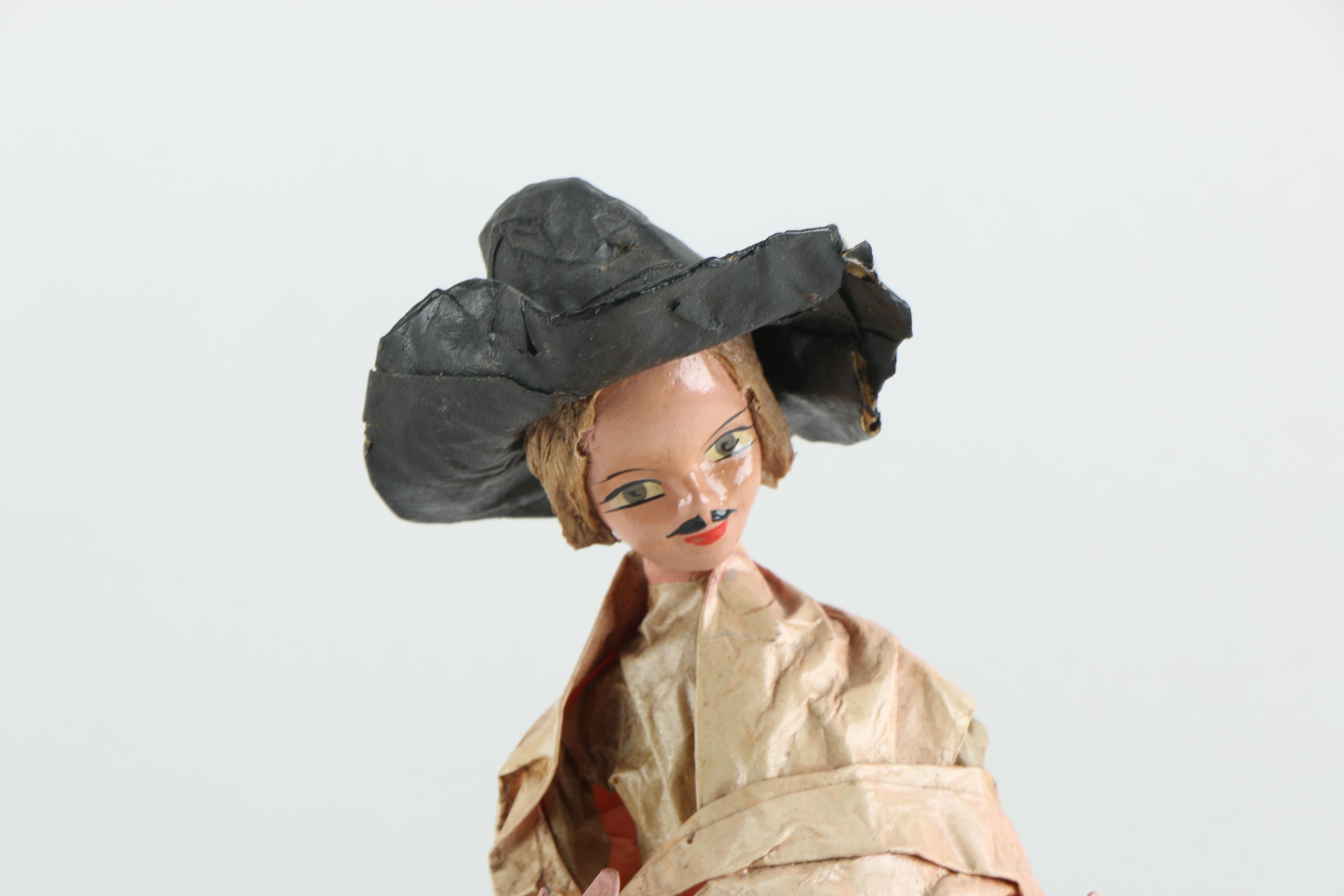 Vintage Folk Art Papier-Mâché Figurines