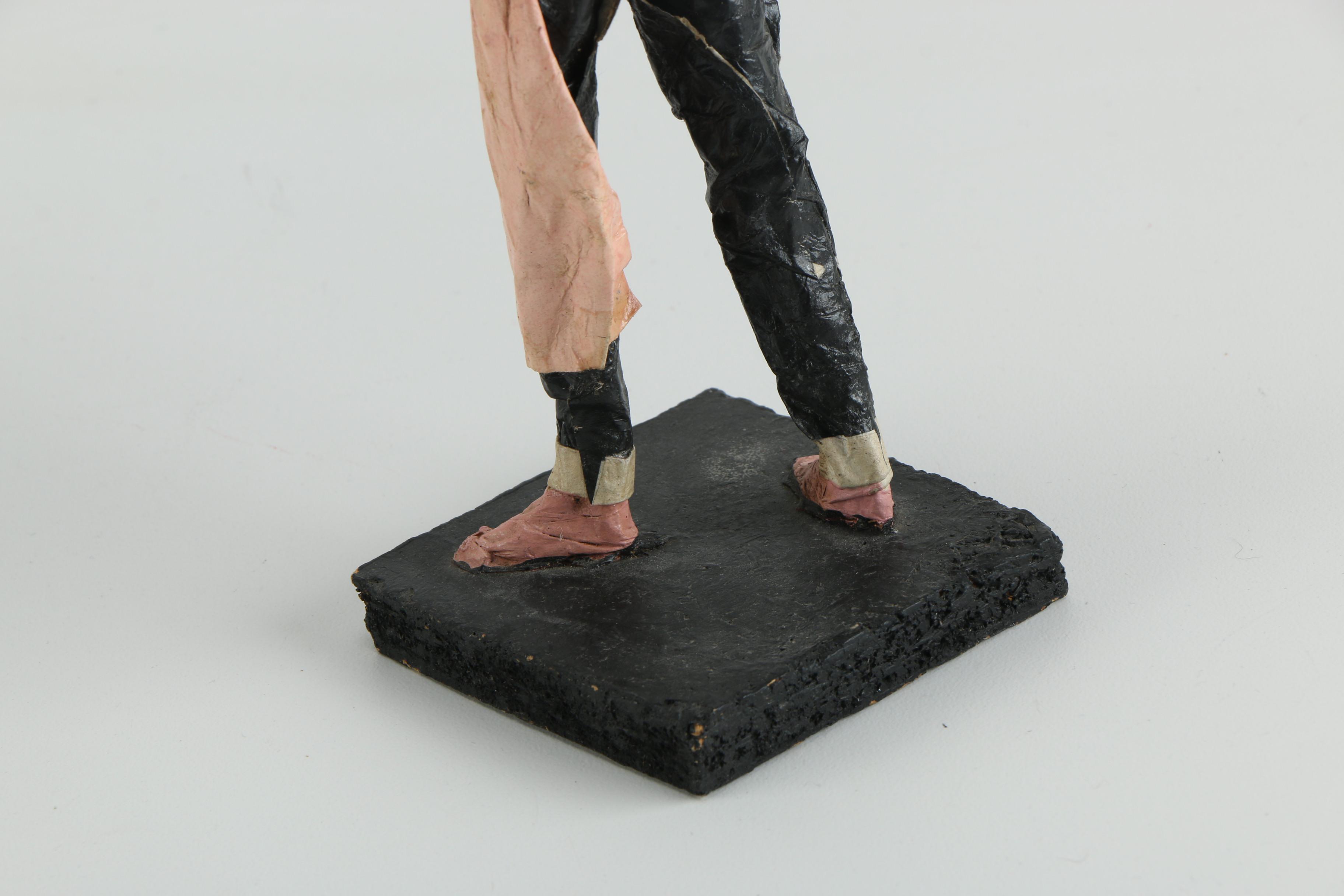 Vintage Folk Art Papier-Mâché Figurines