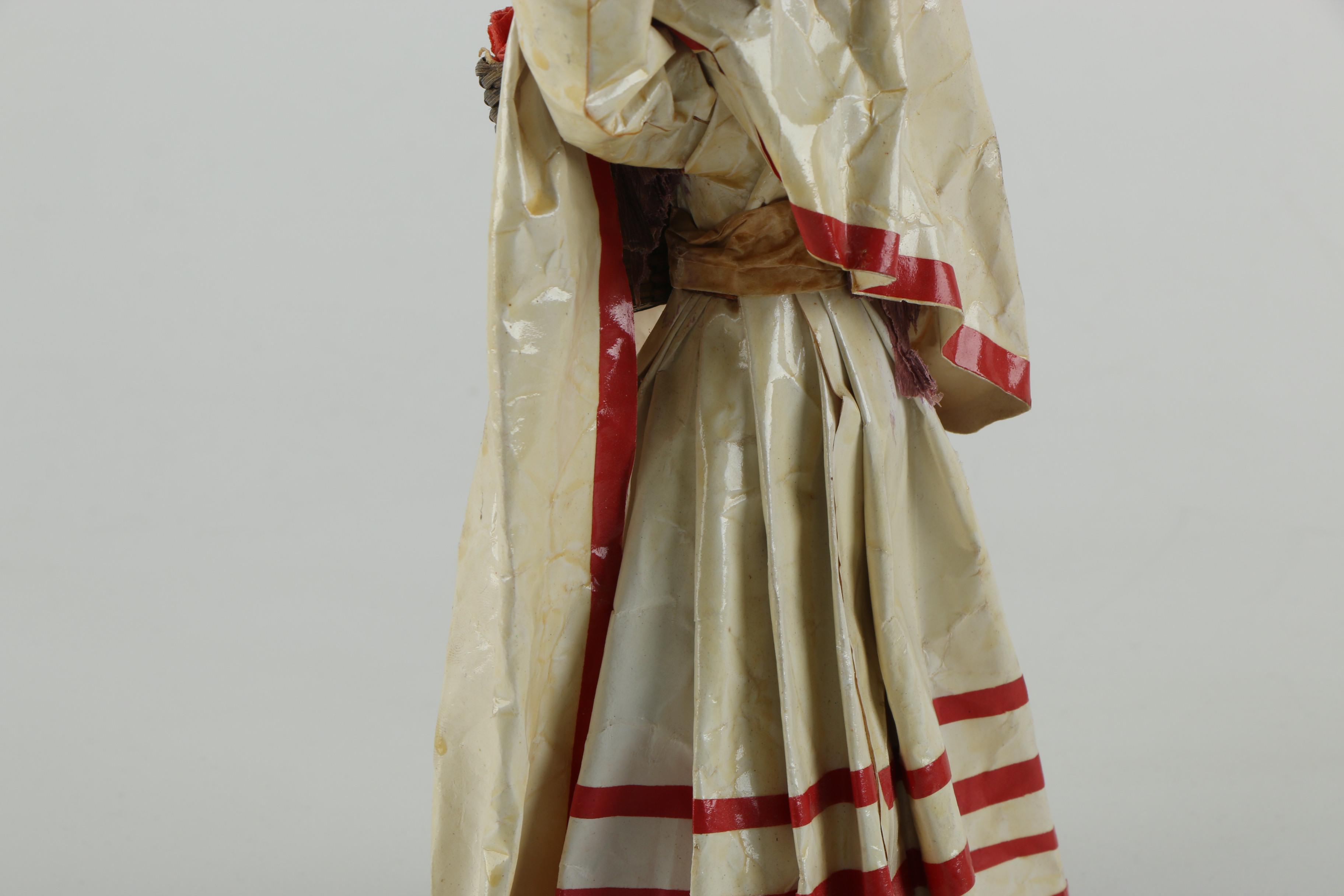 Vintage Folk Art Papier-Mâché Figurines