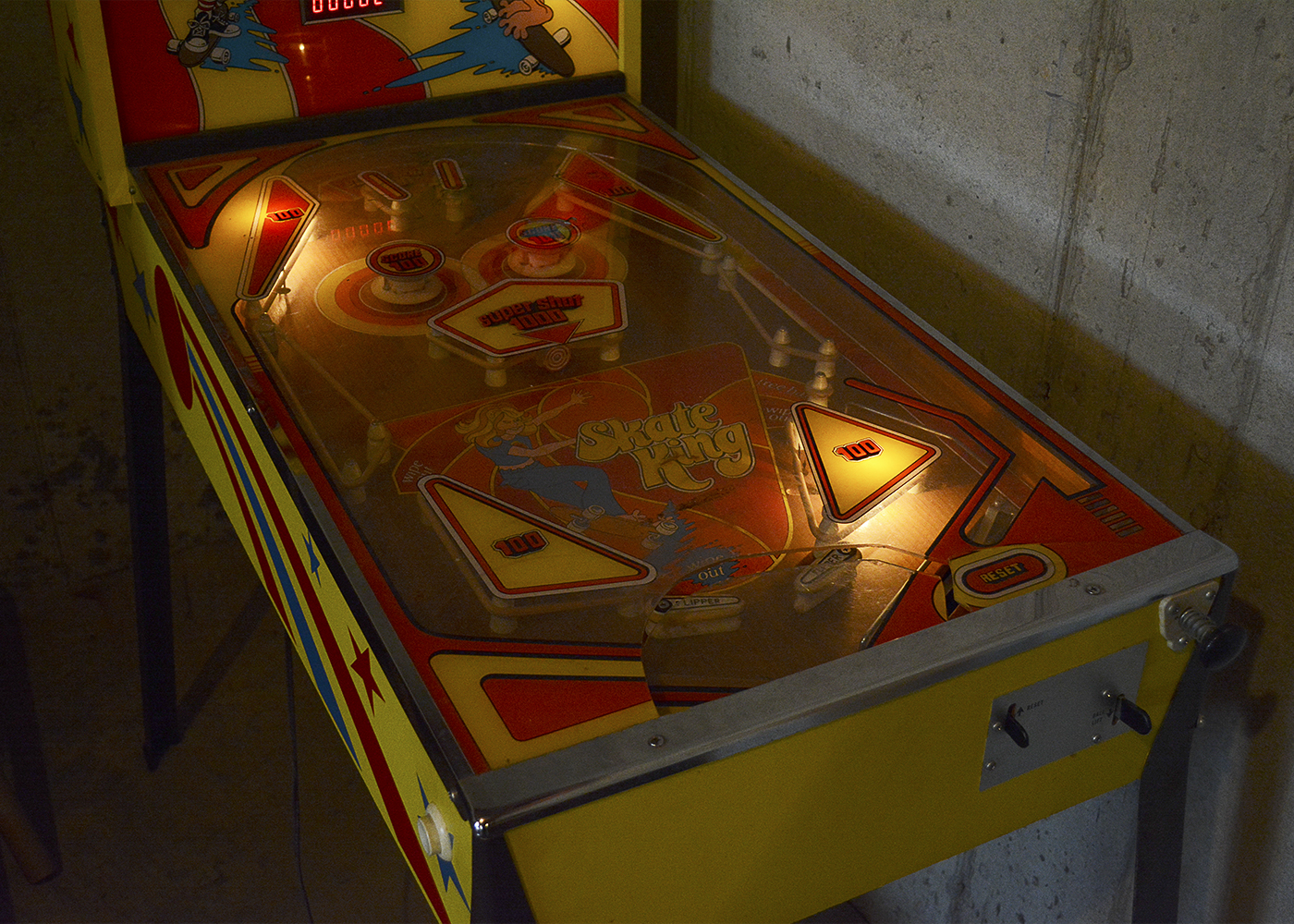 1970s Briarwood "Skate King" Home Pinball Machine