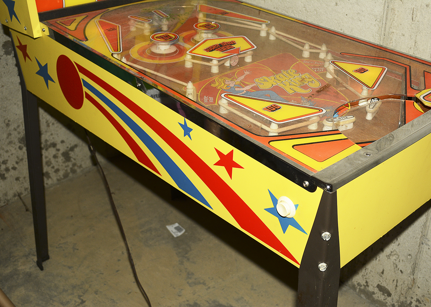 1970s Briarwood "Skate King" Home Pinball Machine