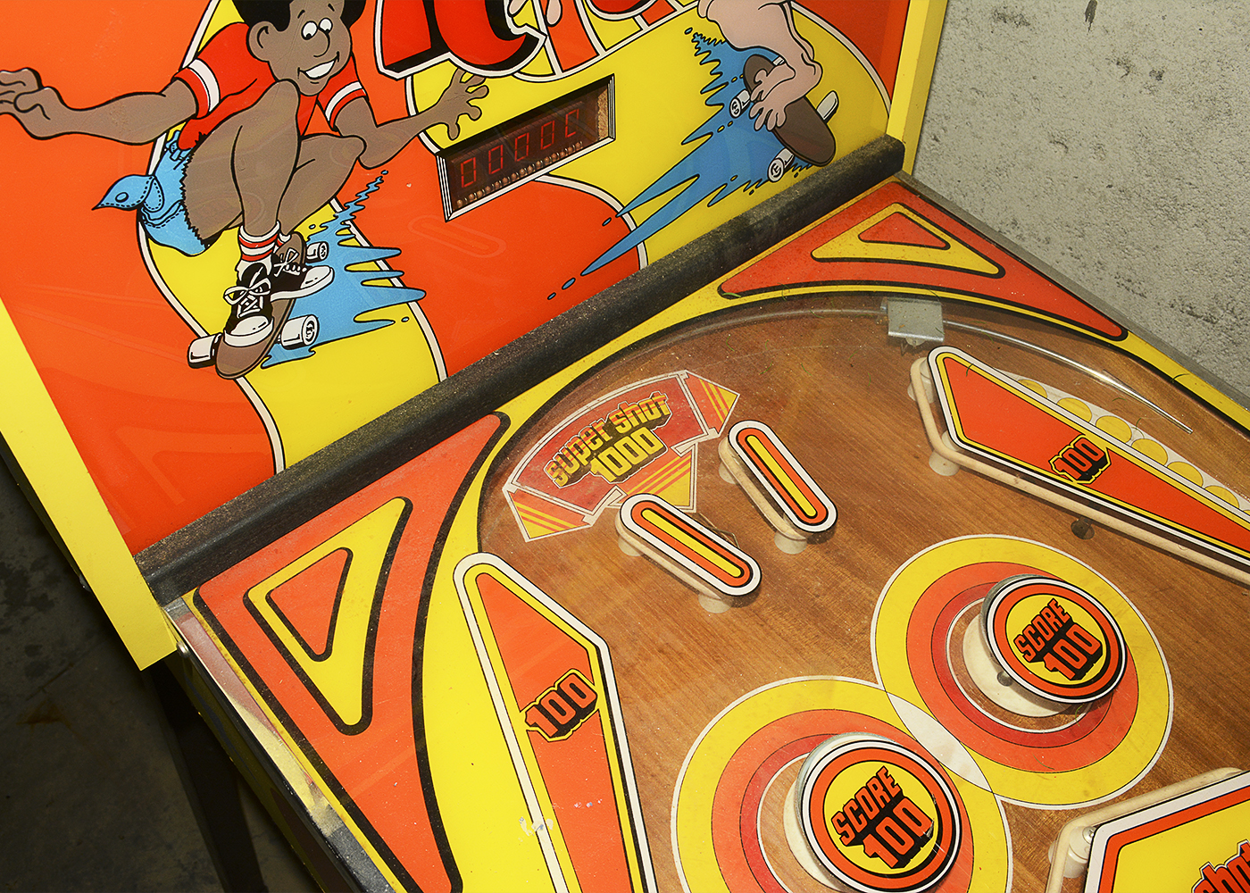 1970s Briarwood "Skate King" Home Pinball Machine