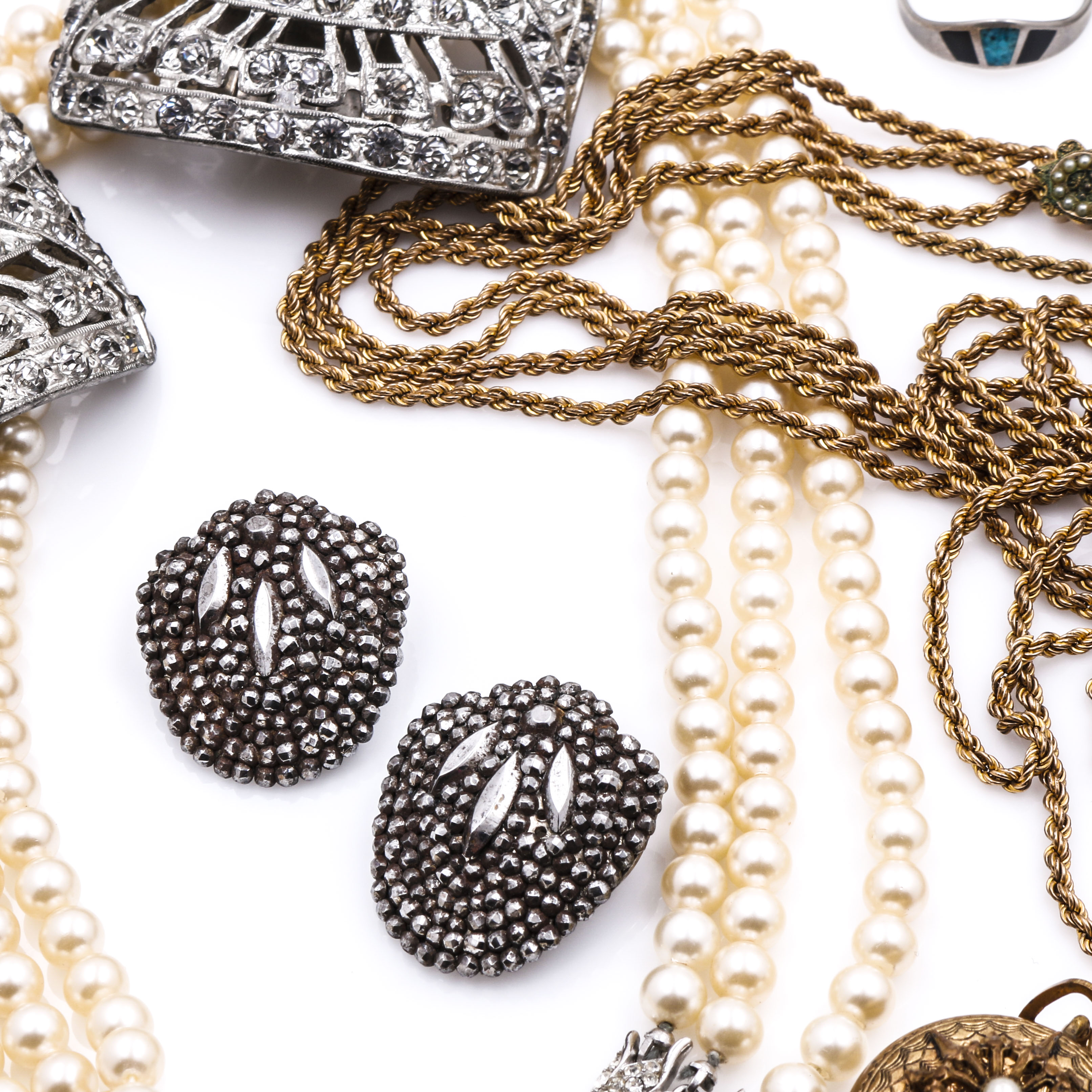 Costume Jewelry Pieces