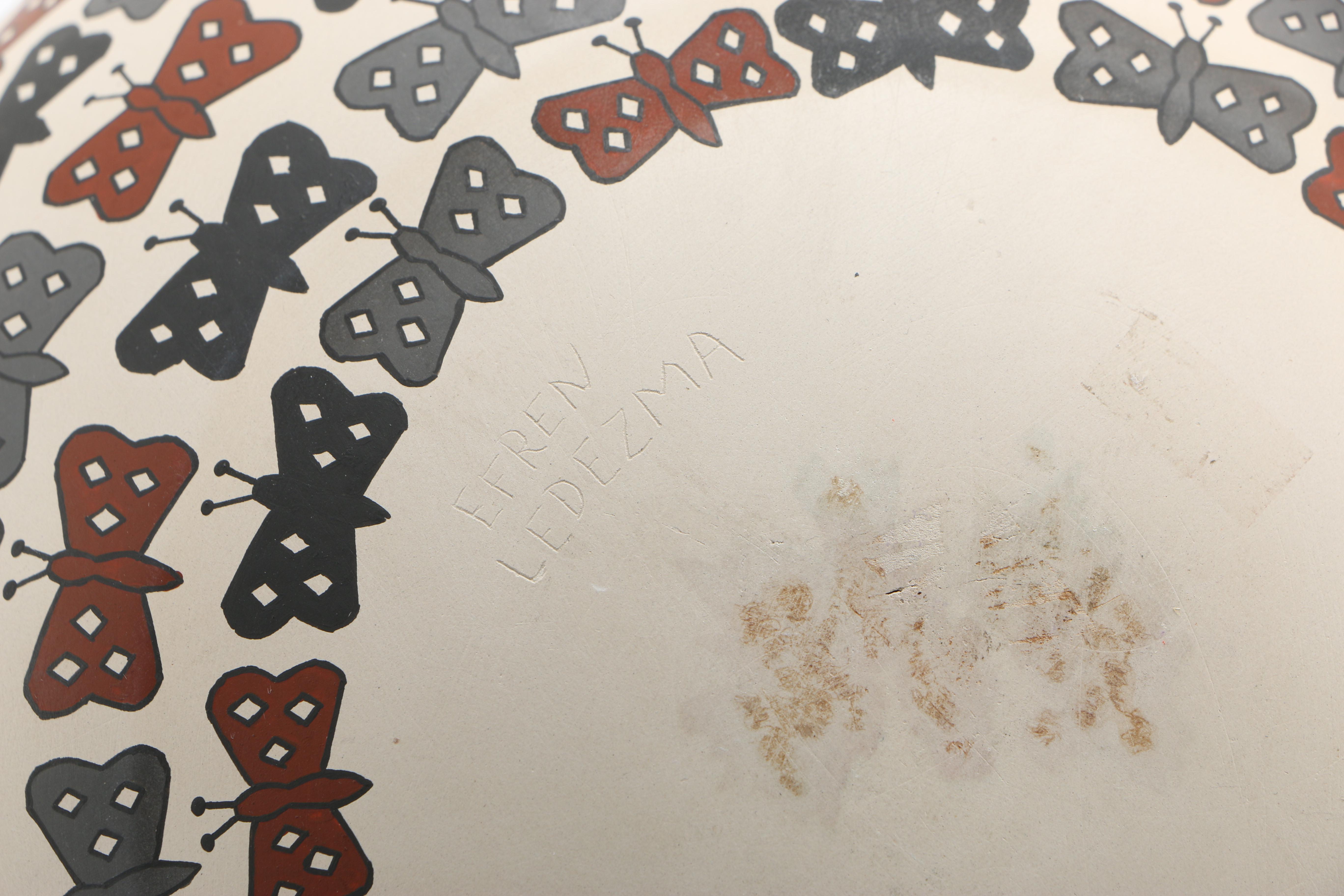 Mata Ortiz Mexico Art Pottery by Efren Ledezma