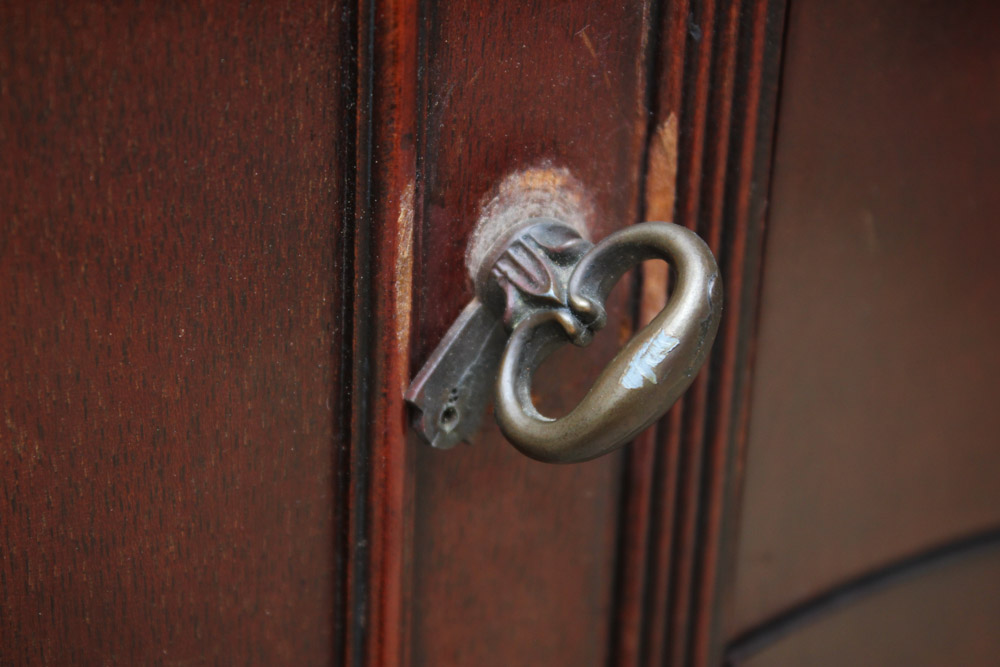 Vintage Federal Style Mahogany Buffet